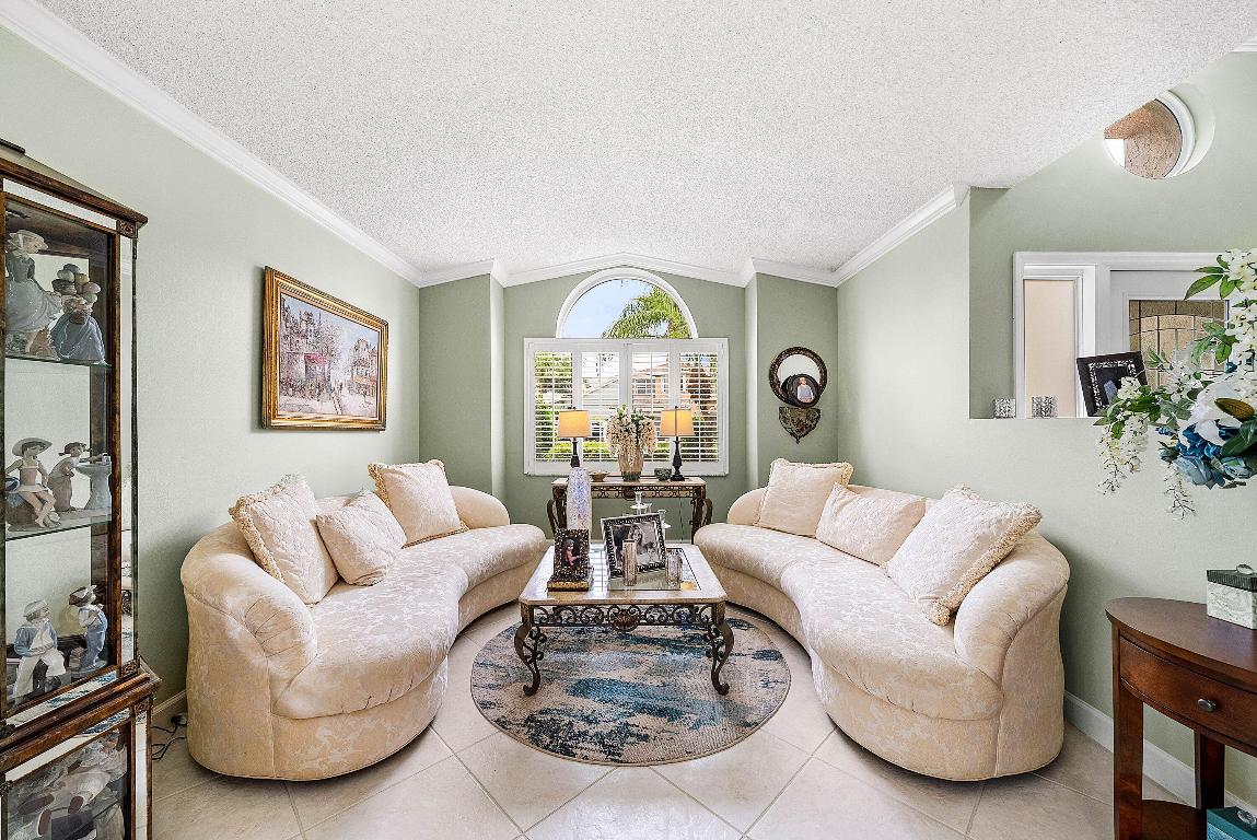 8582 Tourmaline Boulevard