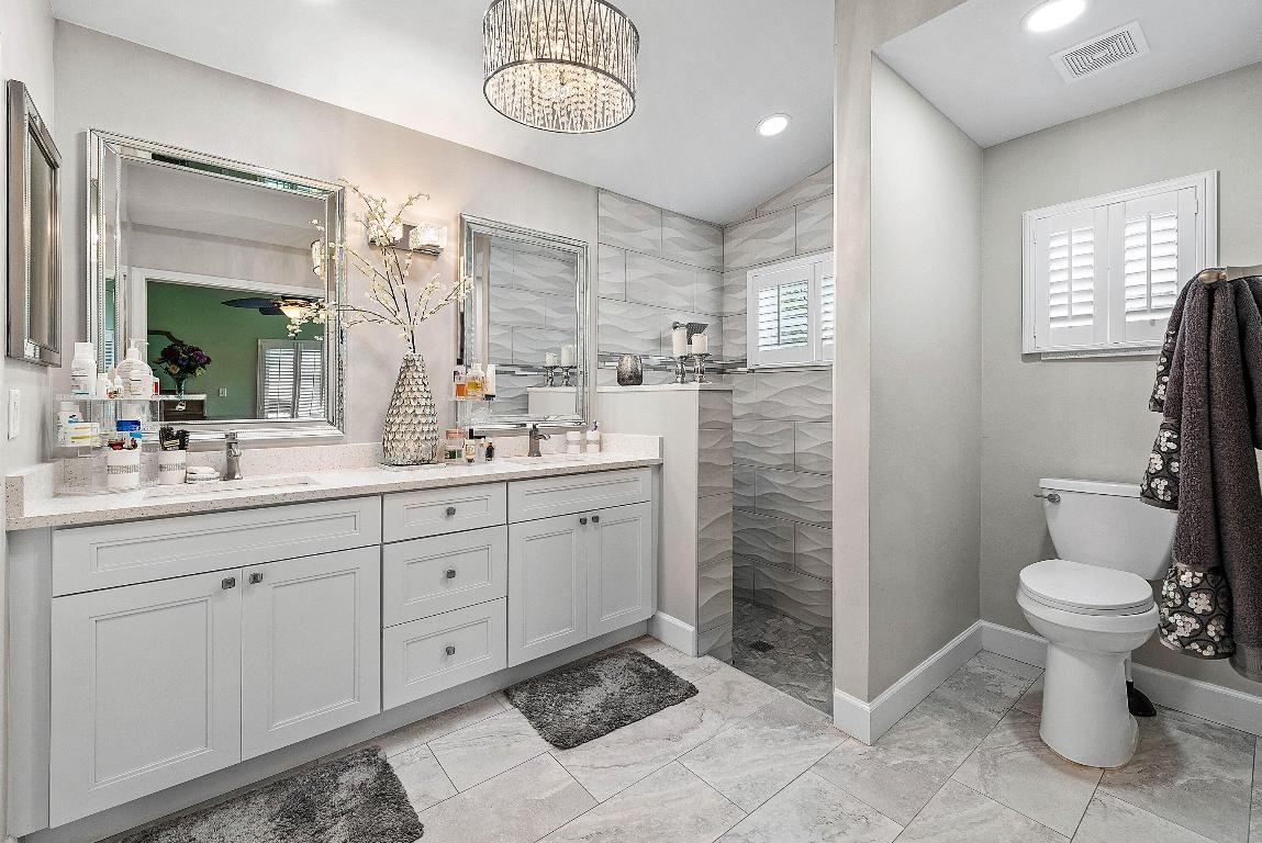 8582 Tourmaline Boulevard