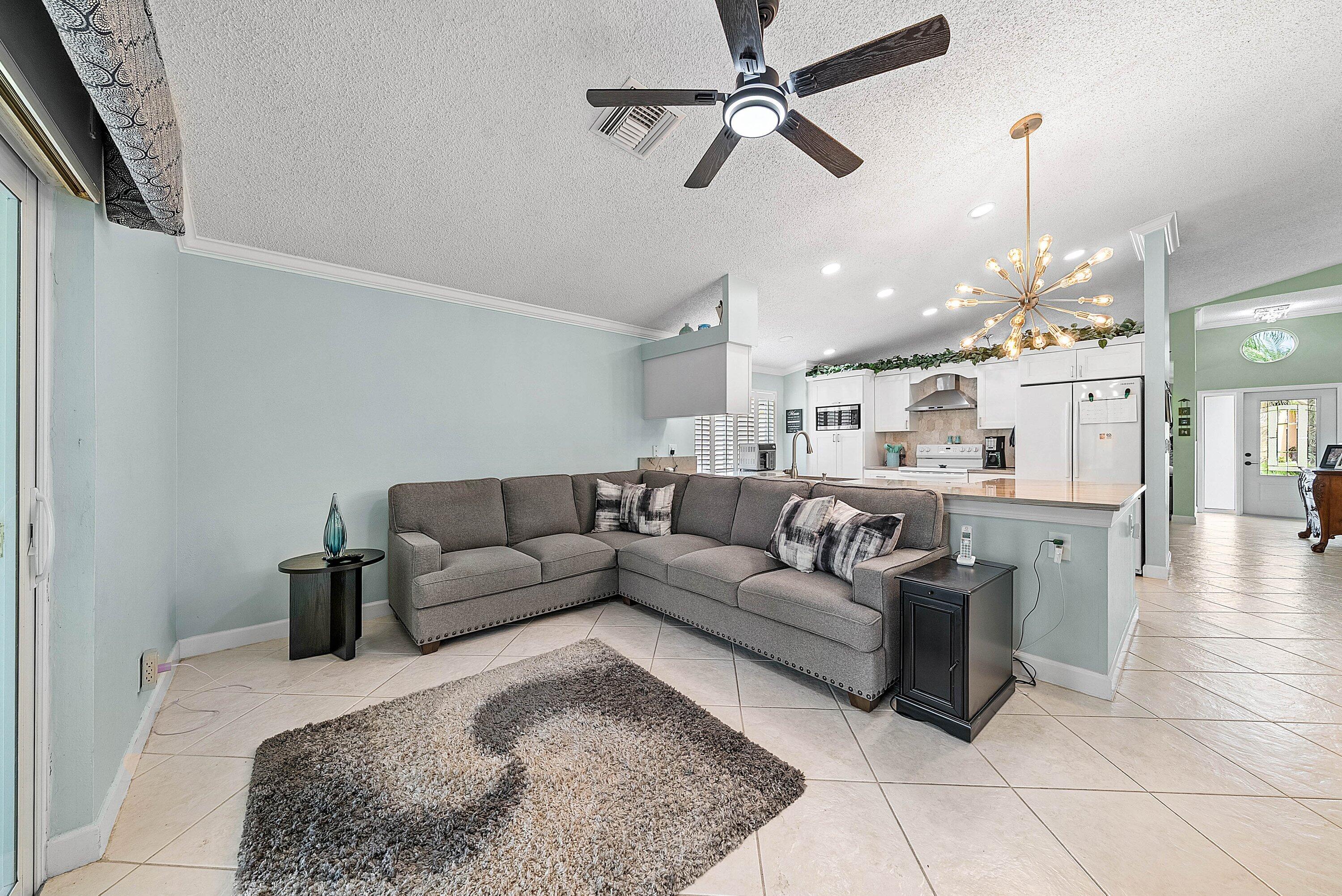 8582 Tourmaline Boulevard