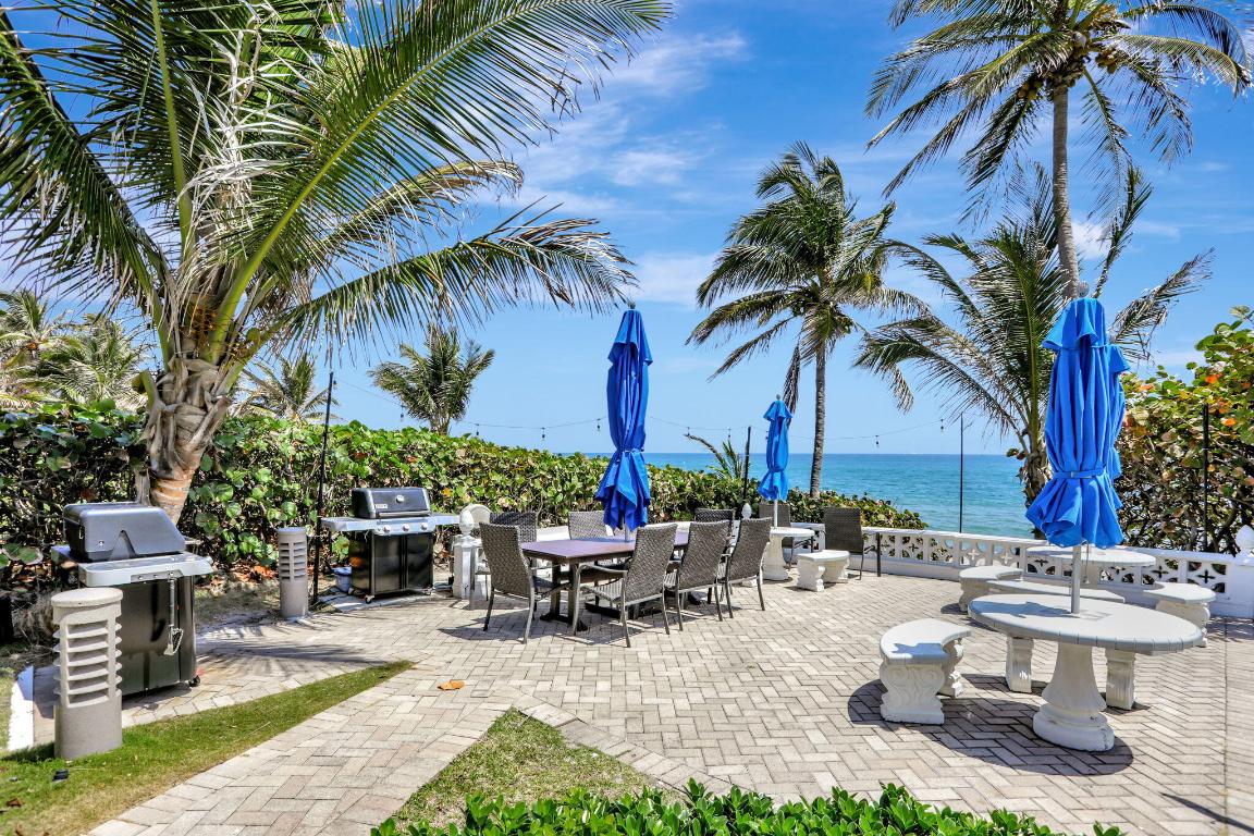 1069 Hillsboro Mile, Unit 705