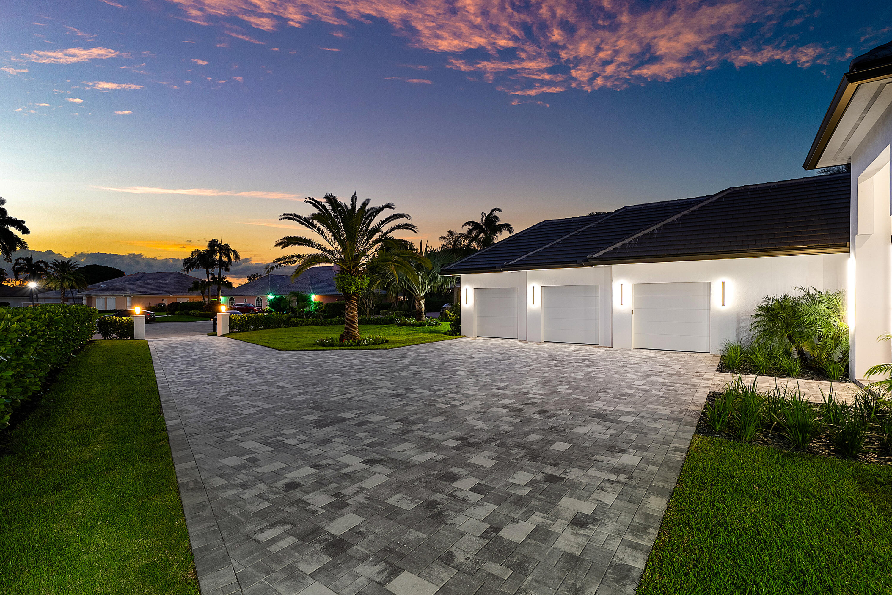 100 Glenbrook Court