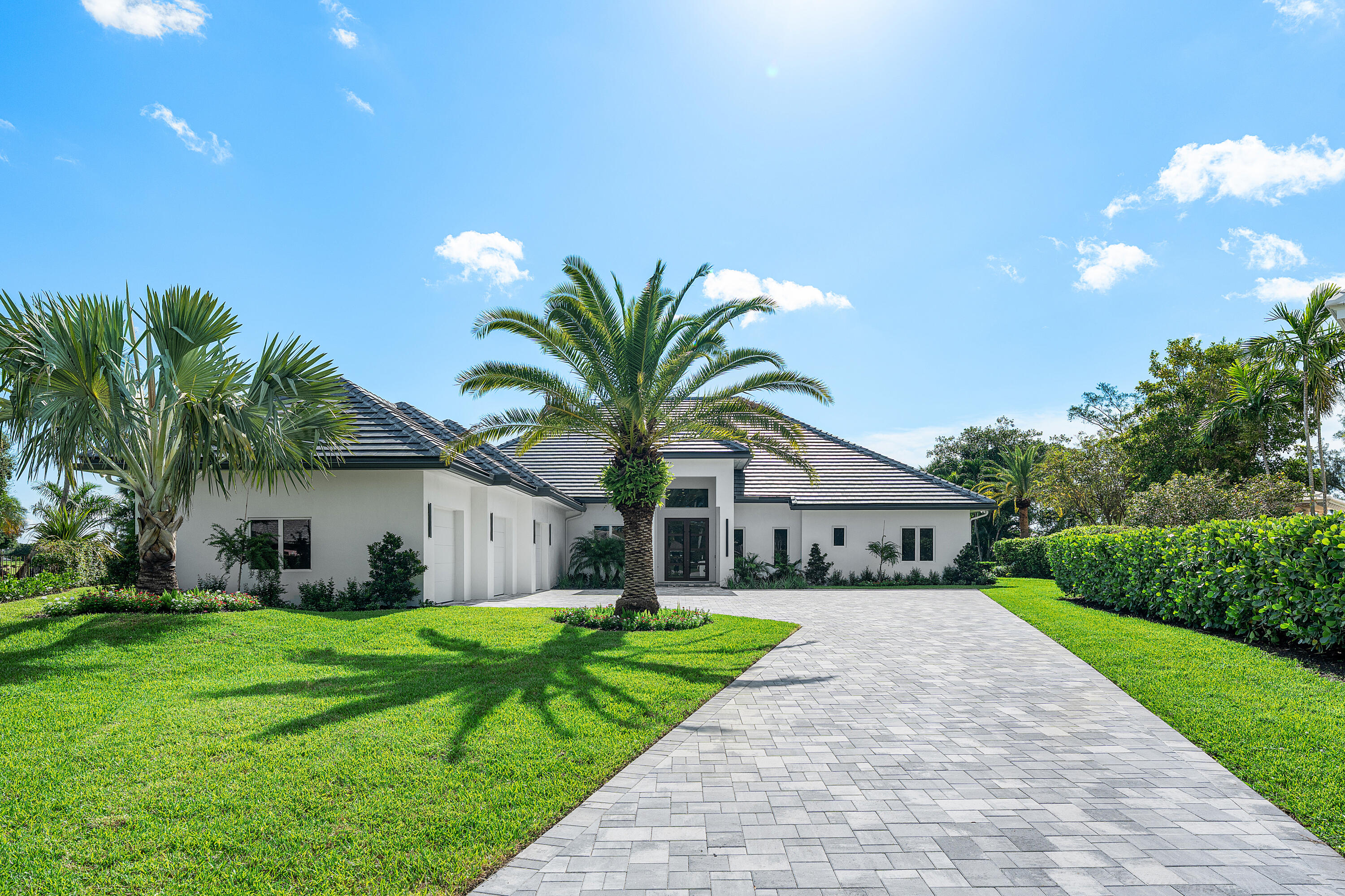 100 Glenbrook Court