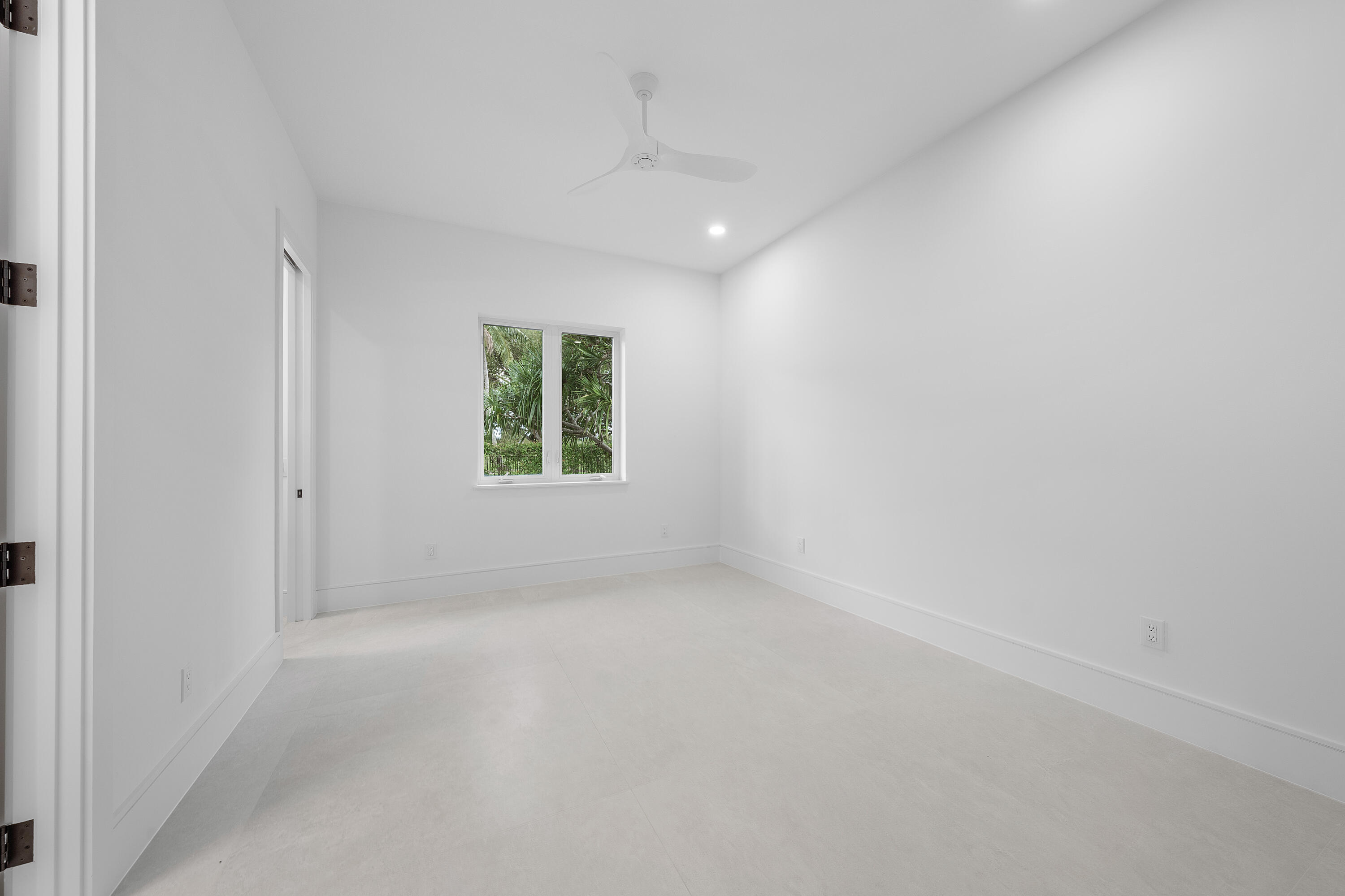 100 Glenbrook Court