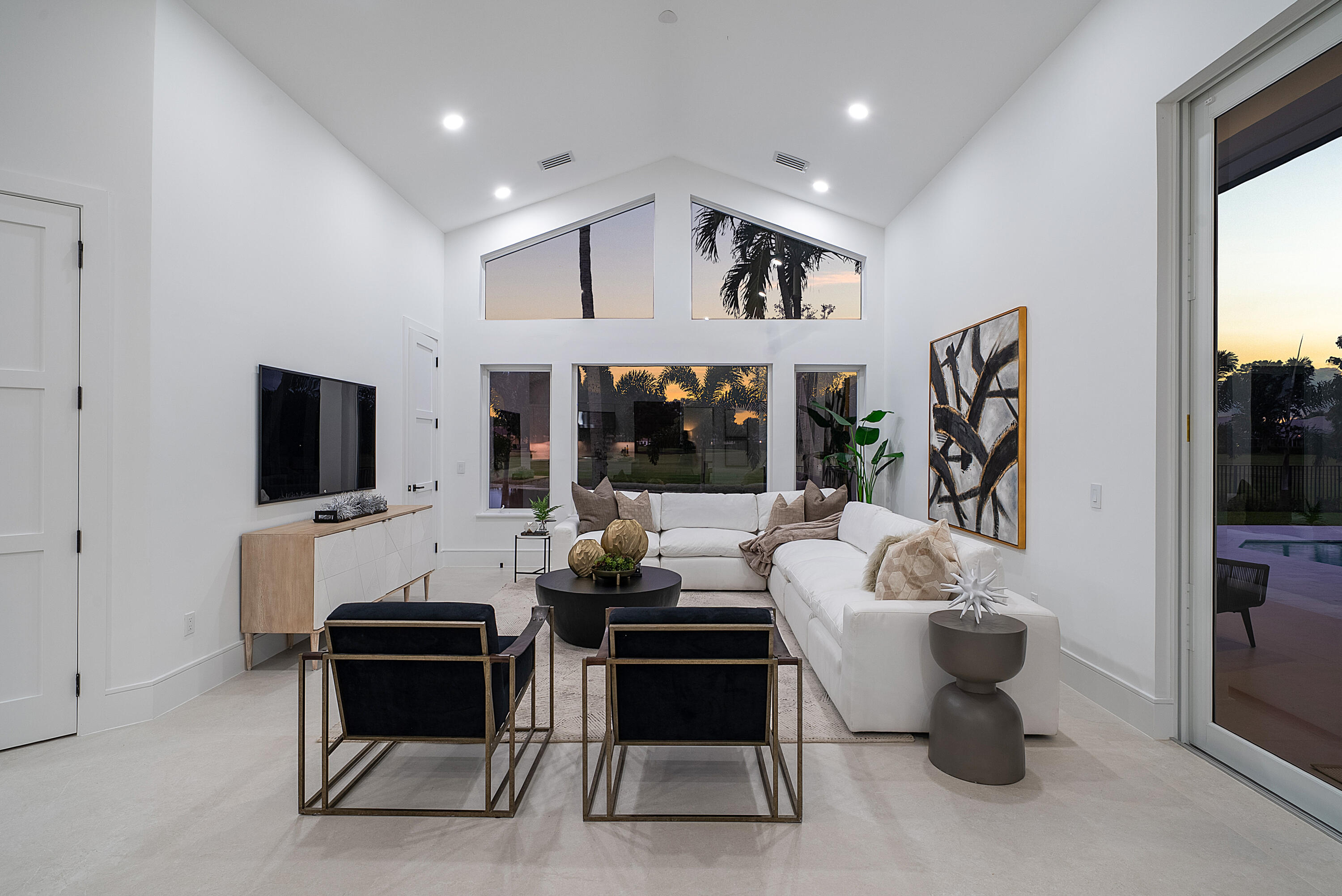 100 Glenbrook Court
