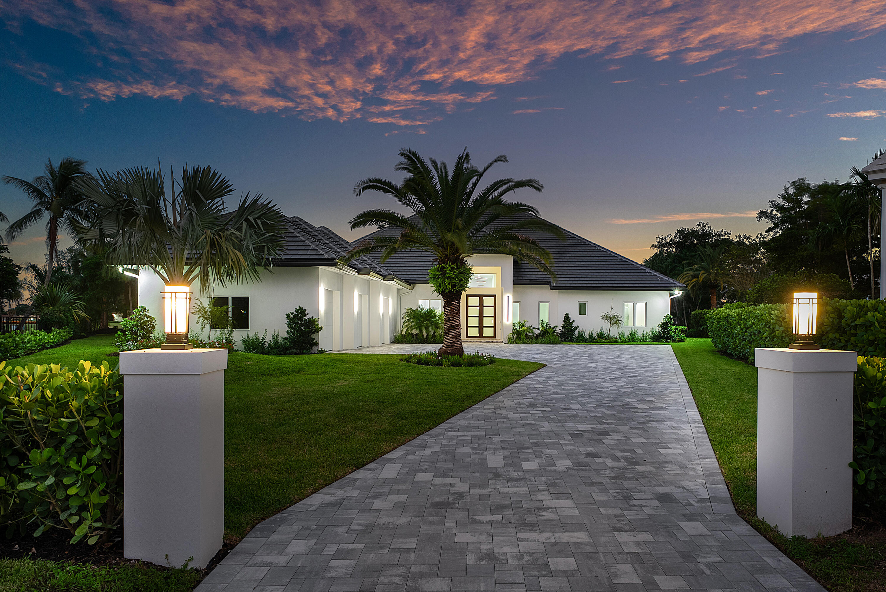 100 Glenbrook Court