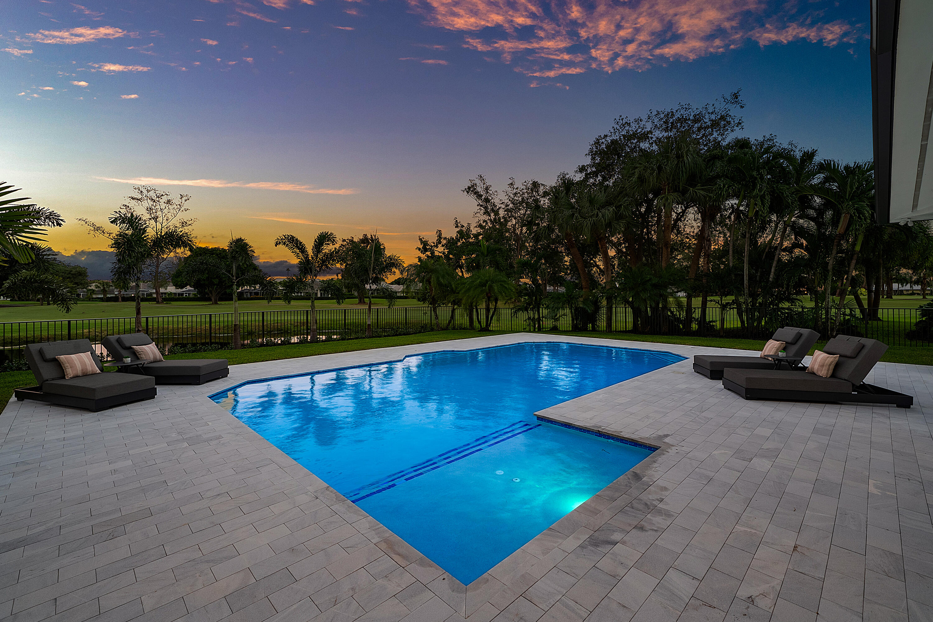 100 Glenbrook Court