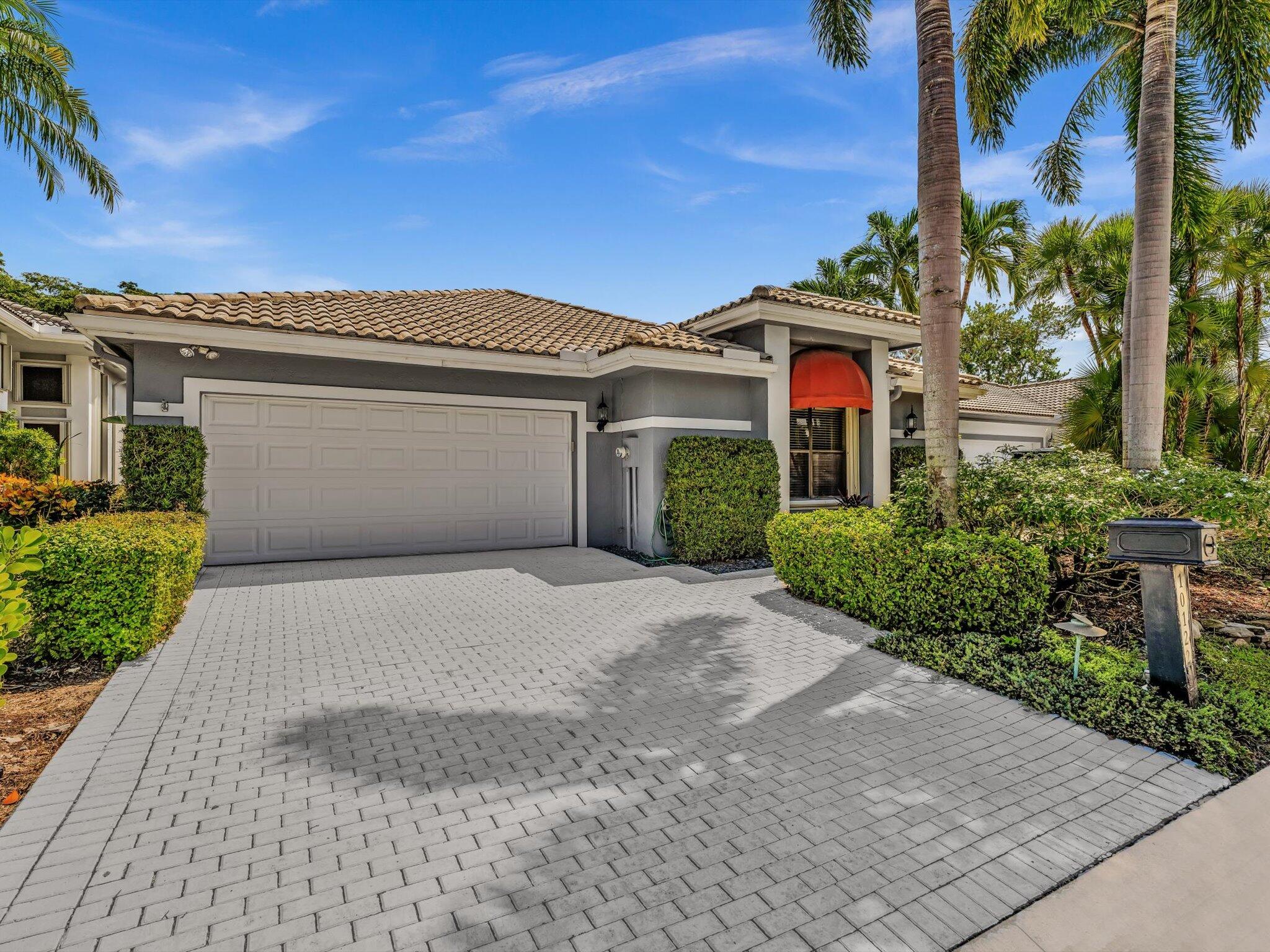10122 Spyglass Way