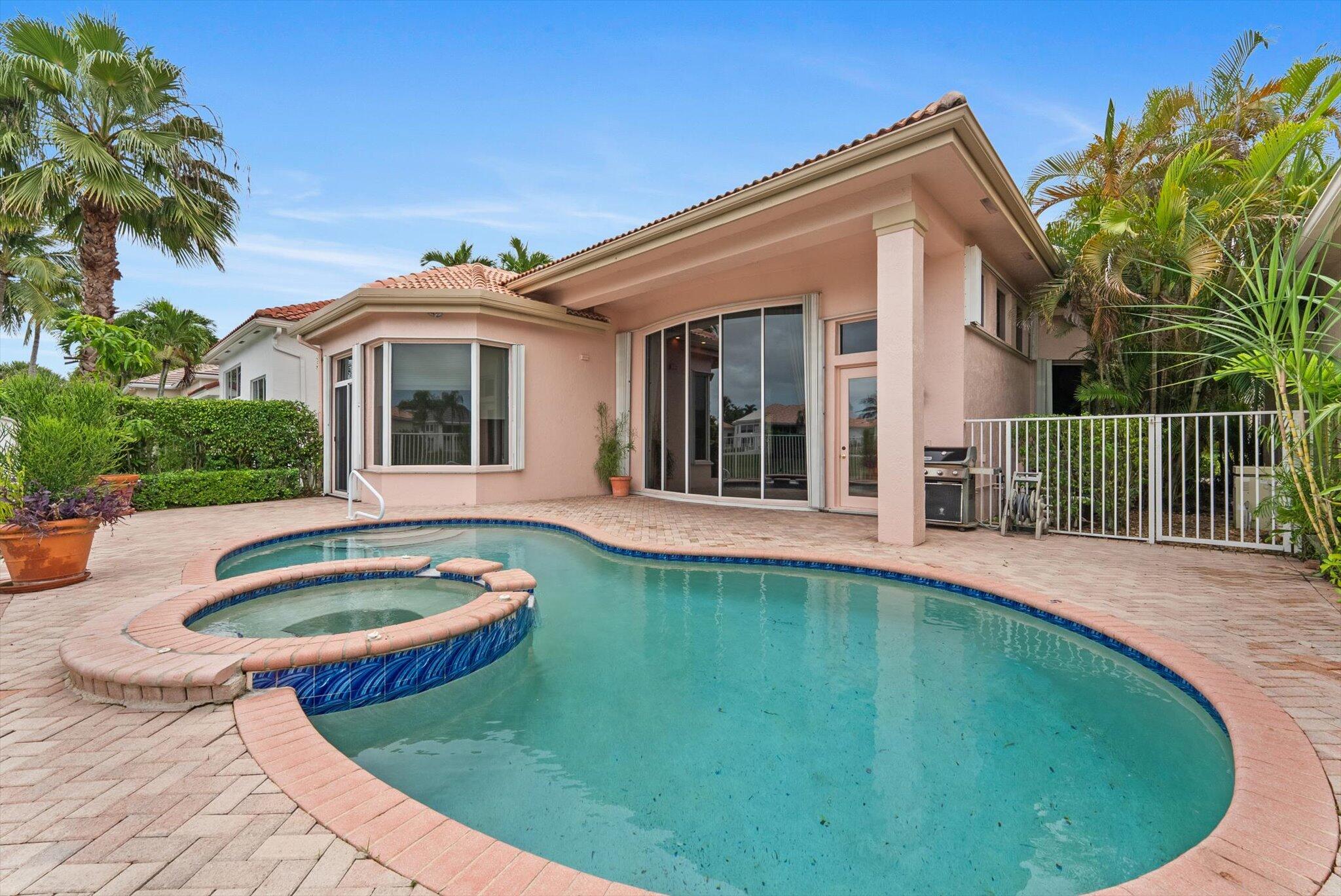 7081 Mallorca Crescent