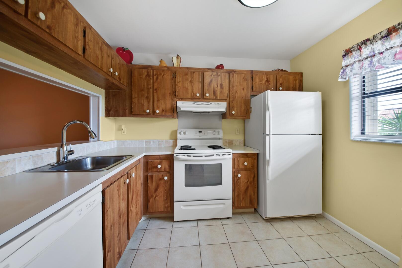 7118 Golf Colony Court 205