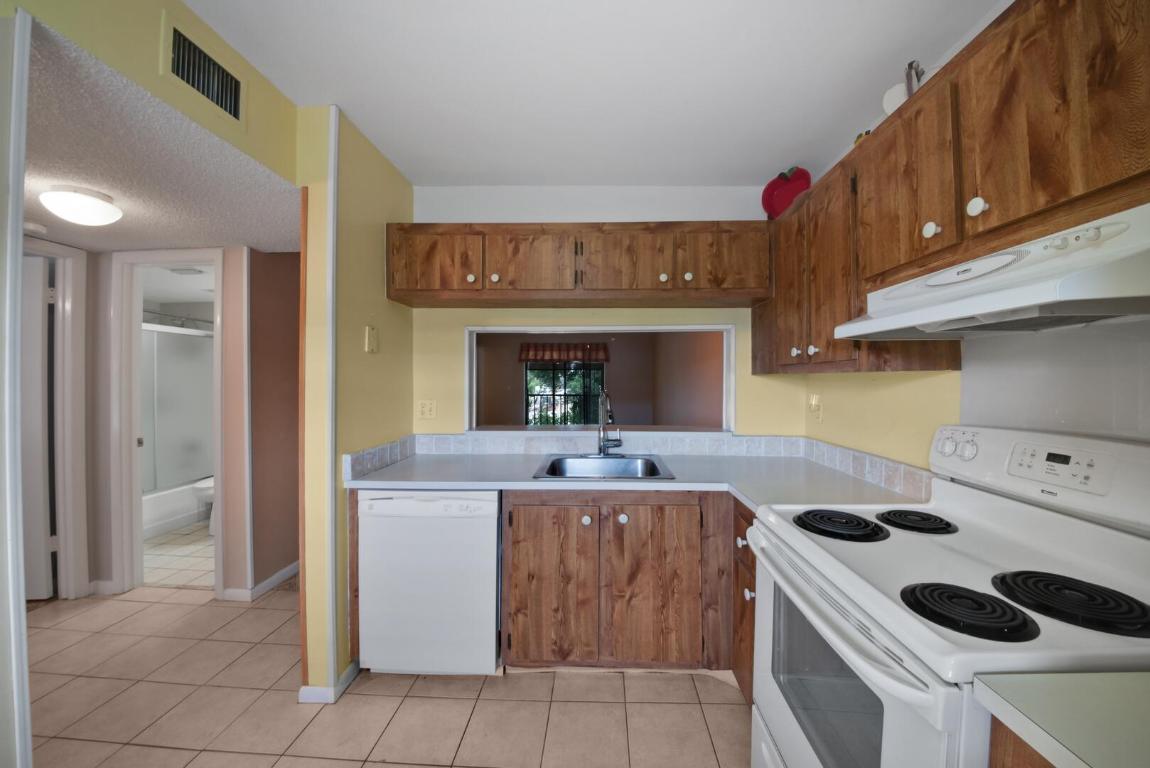 7118 Golf Colony Court 205