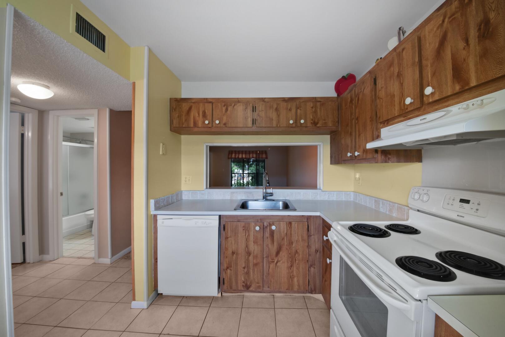 7118 Golf Colony Court 205