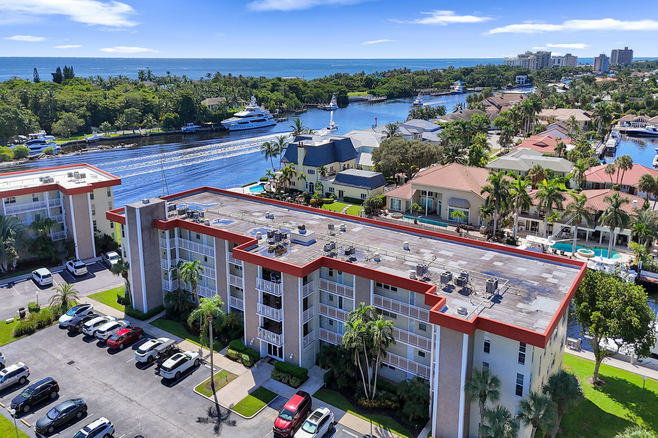 3050 NE 48th Court 303