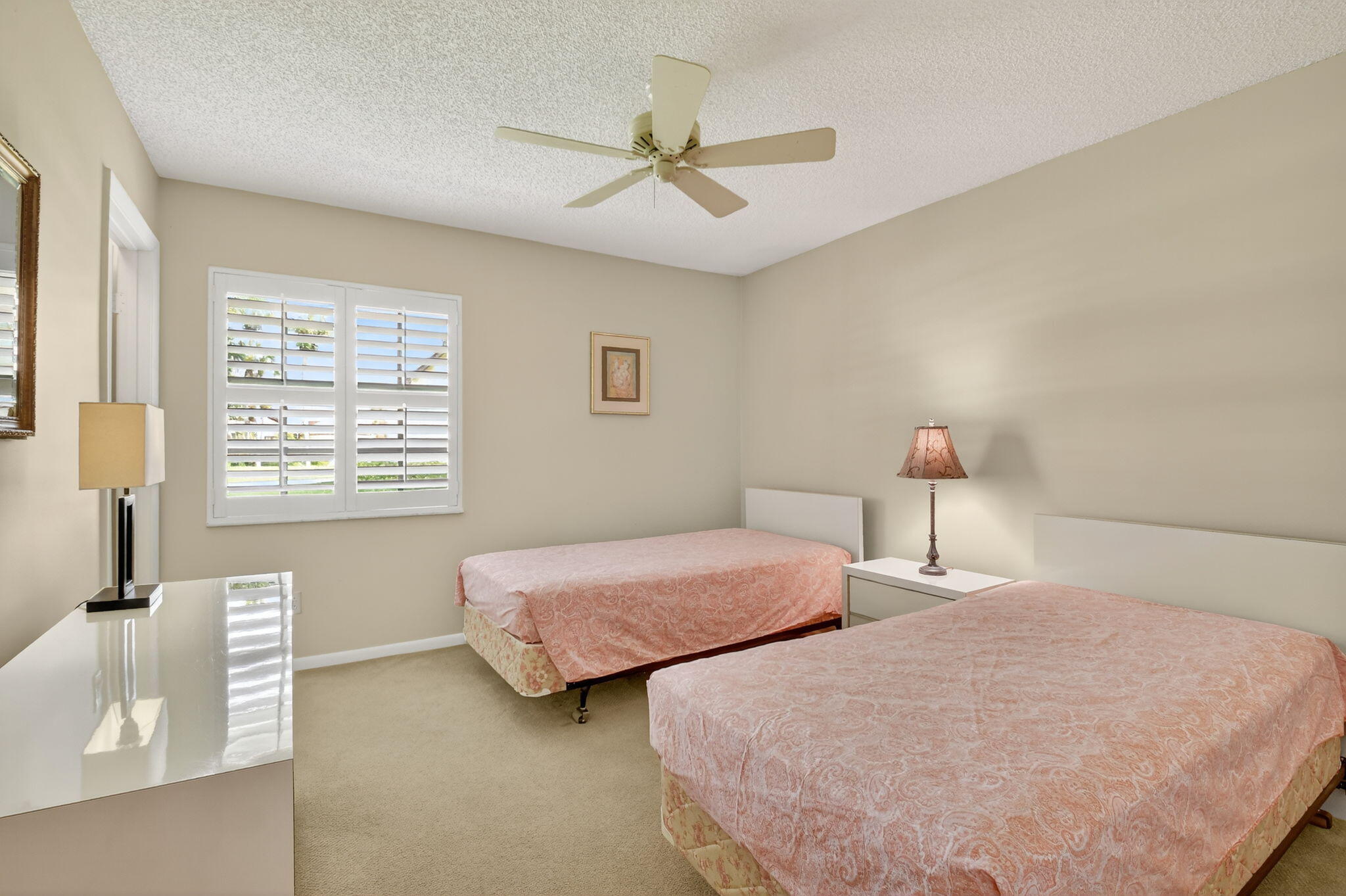 7186 Sweetbay Court
