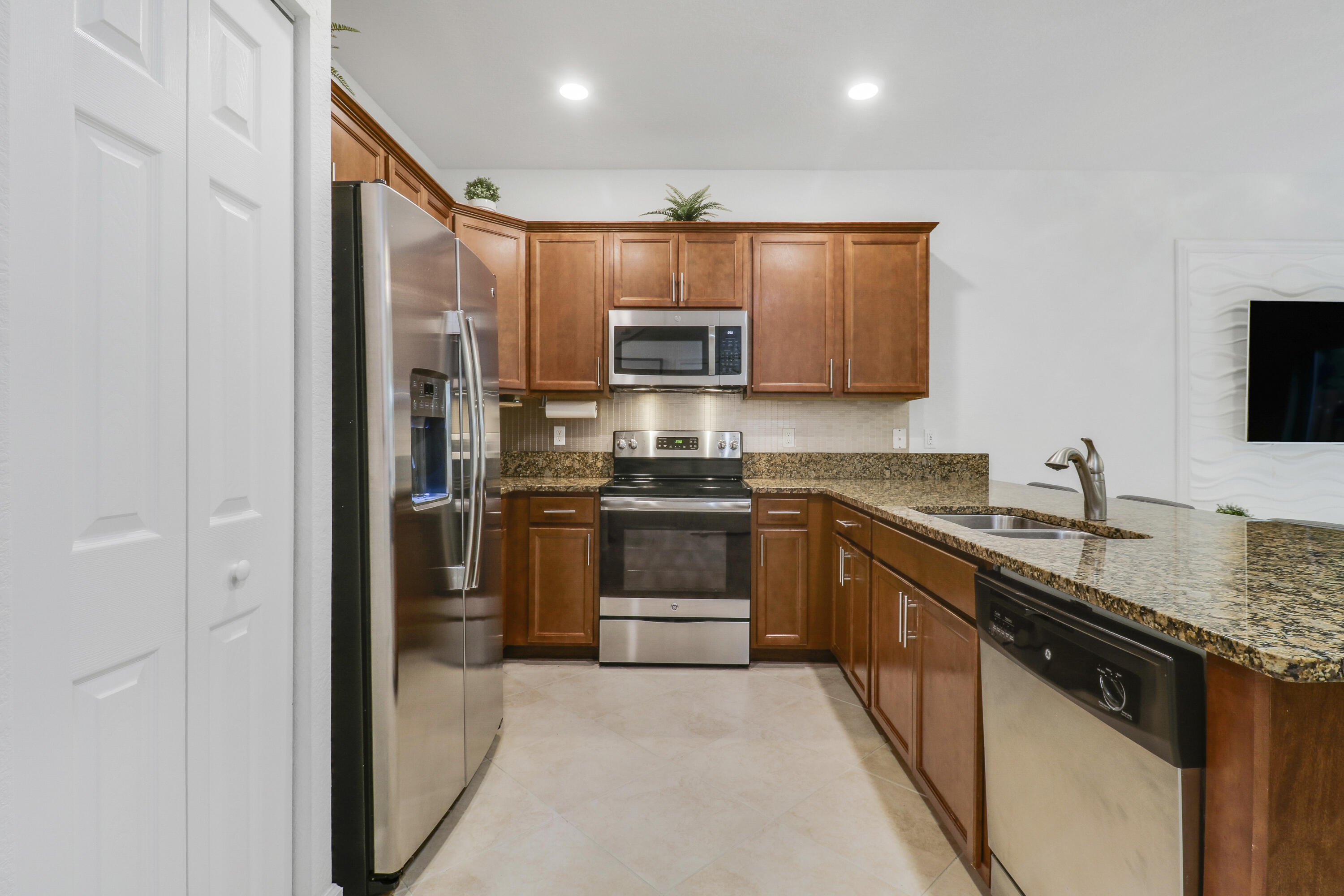 4321 Maybelle Lane