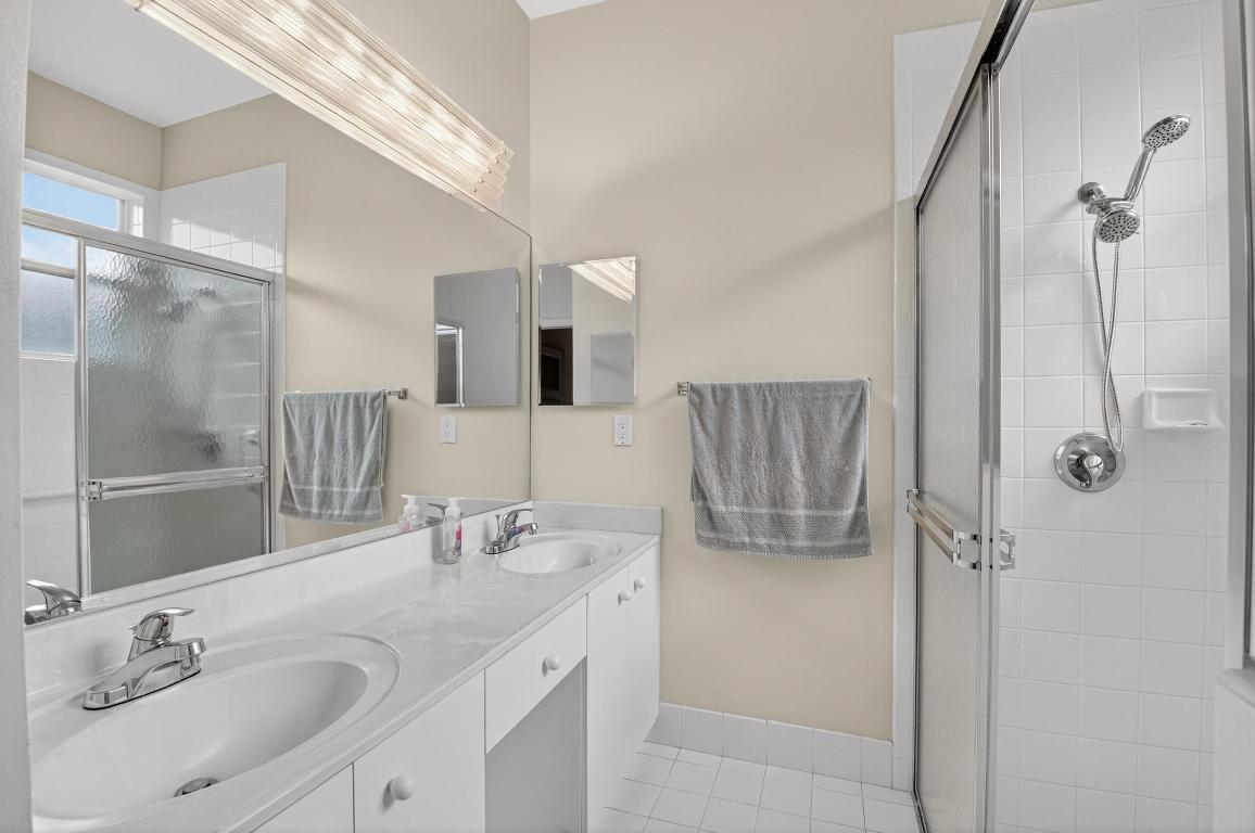 10612 Royal Caribbean Circle