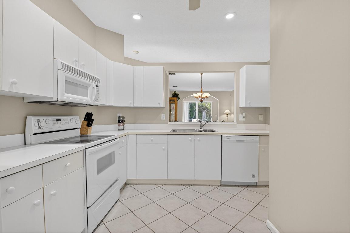 10612 Royal Caribbean Circle