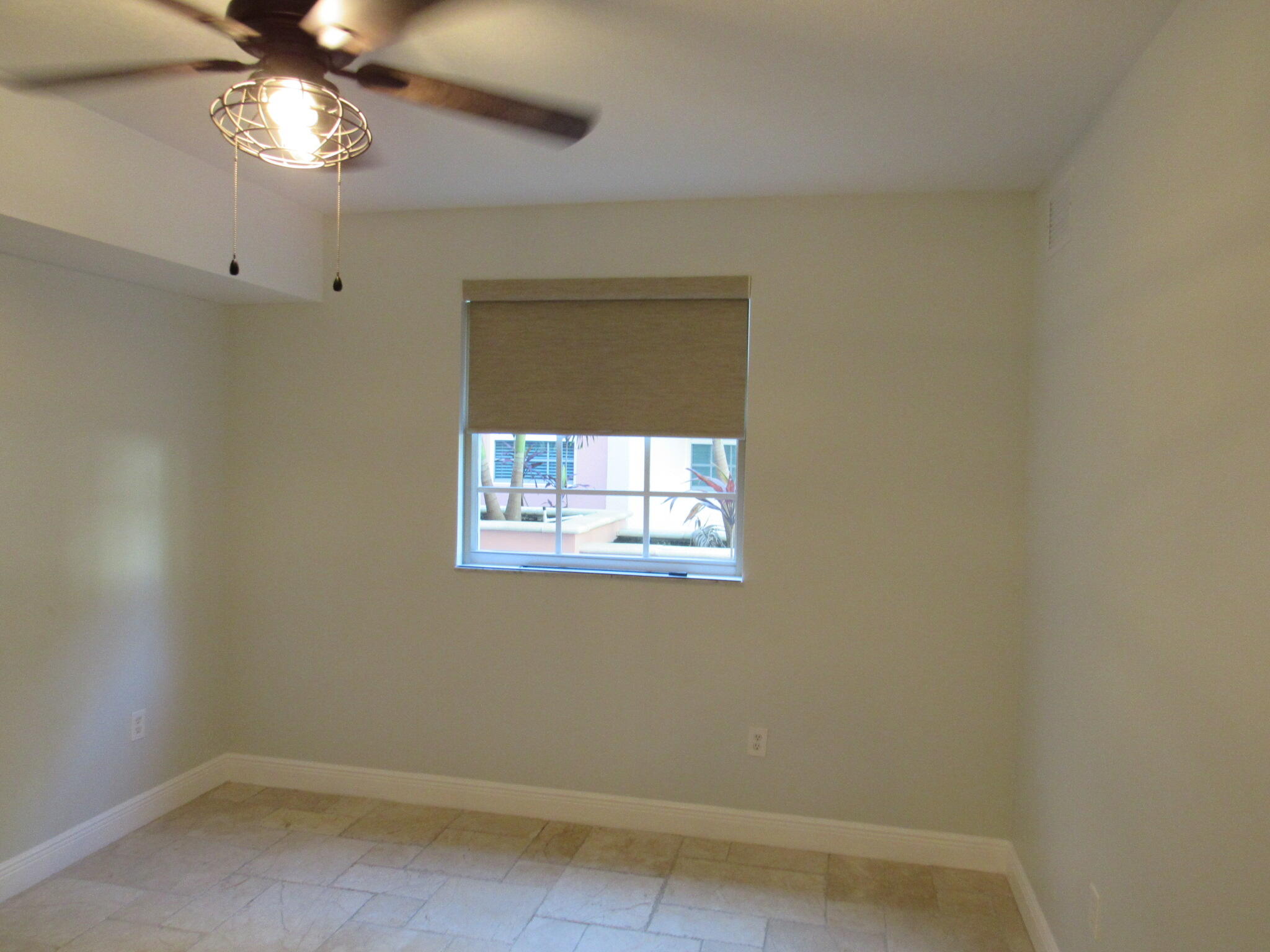 235 NE 1st Street 304