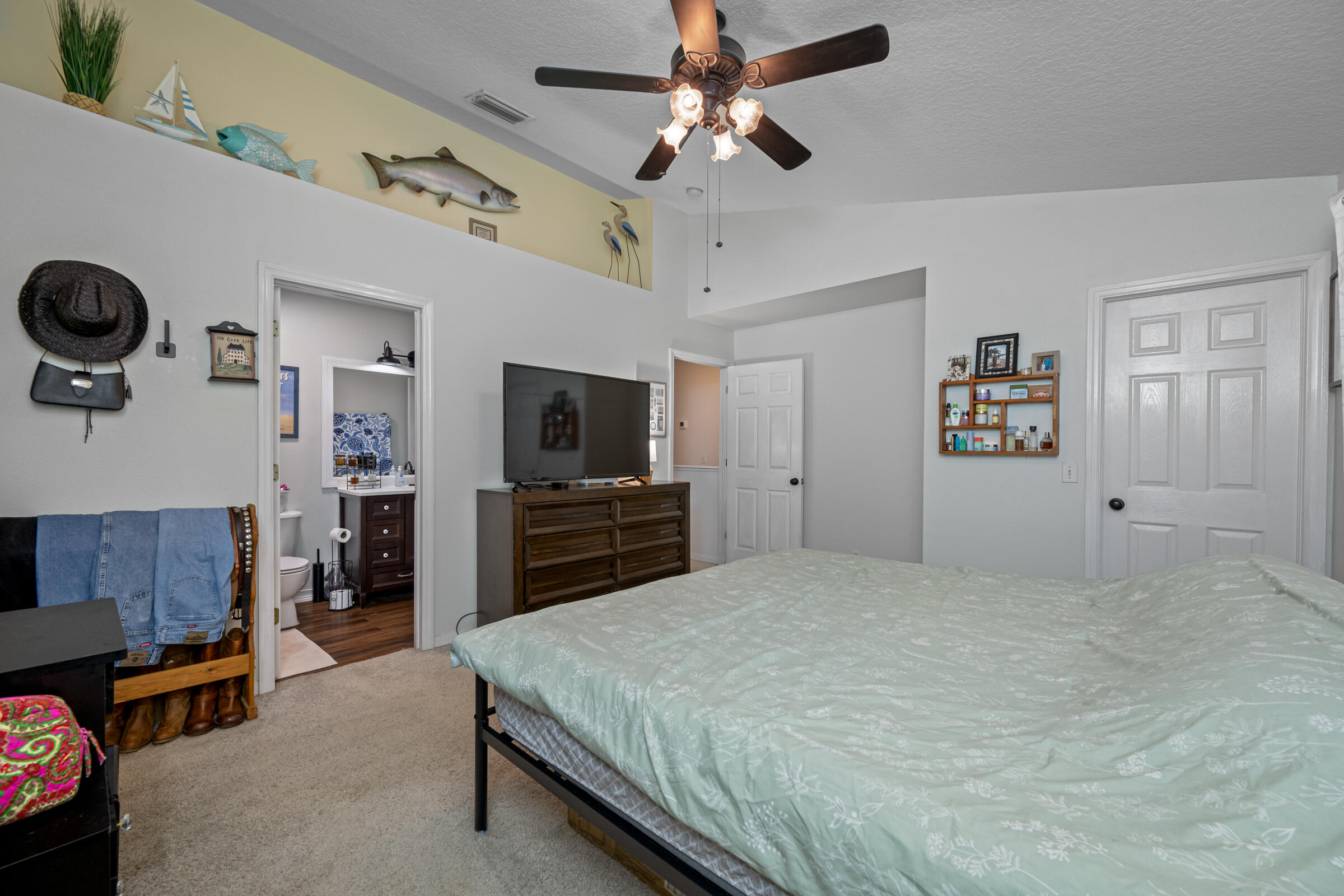 13746 Forest Lake Drive