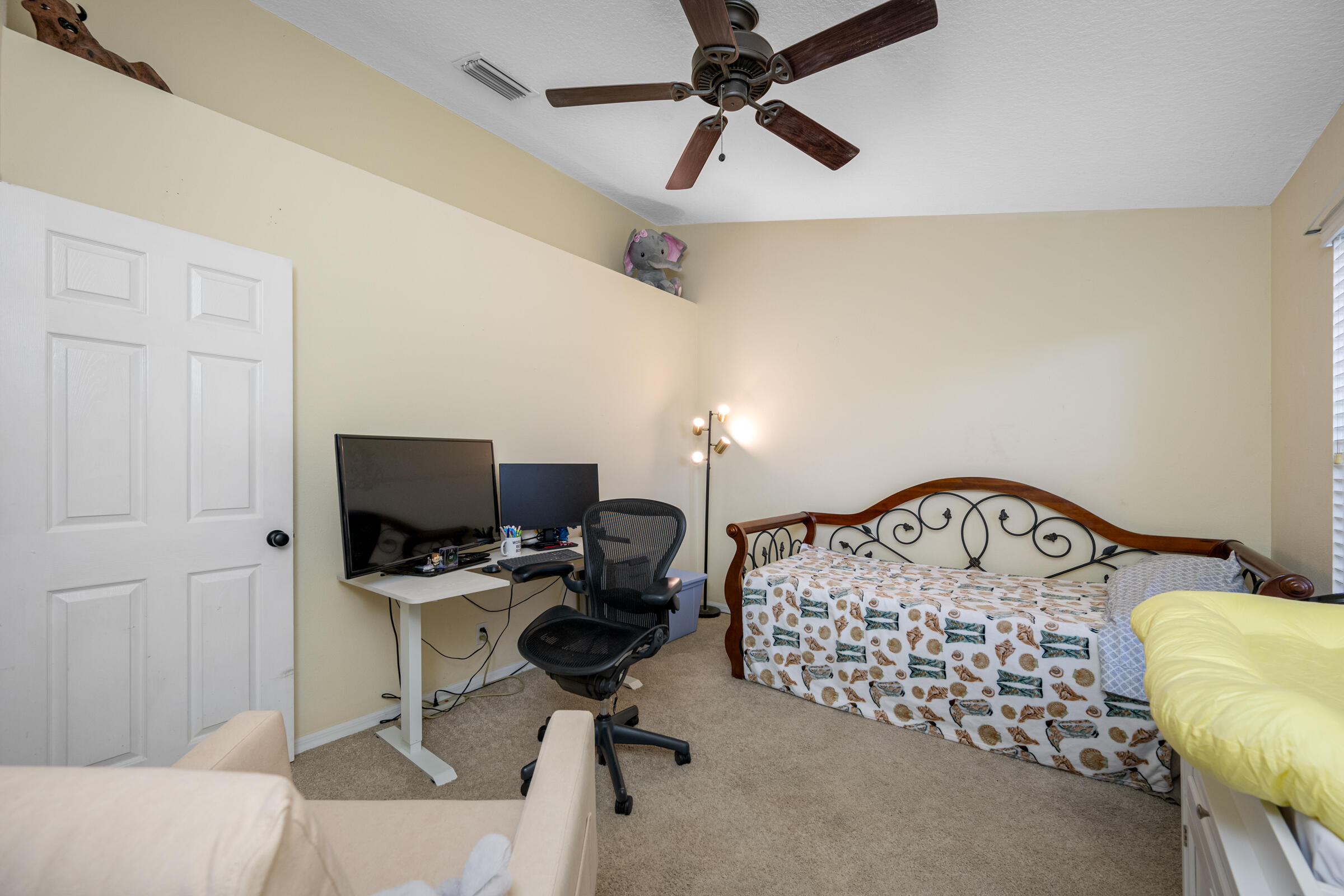 13746 Forest Lake Drive