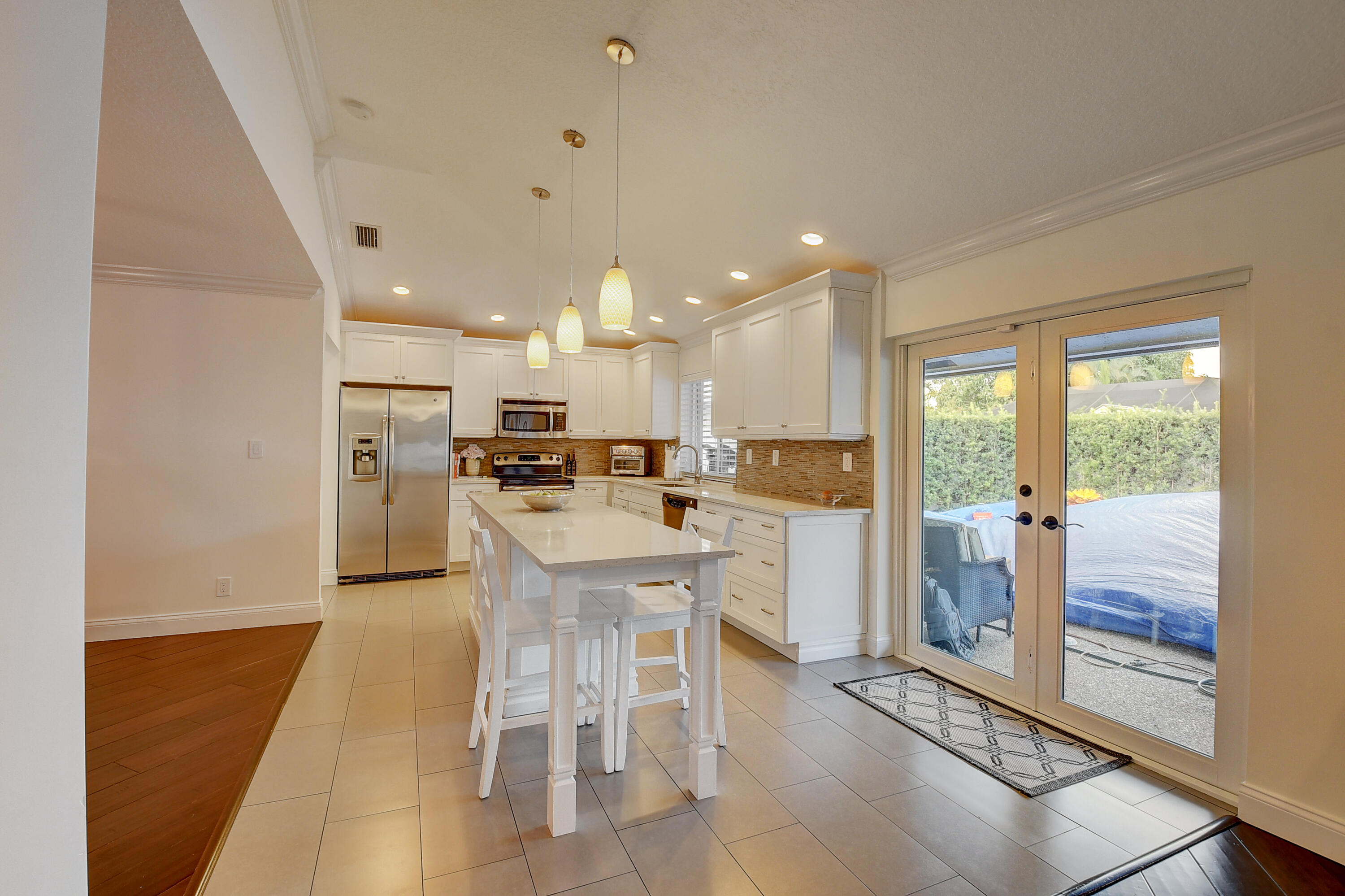 5075 Marina Circle