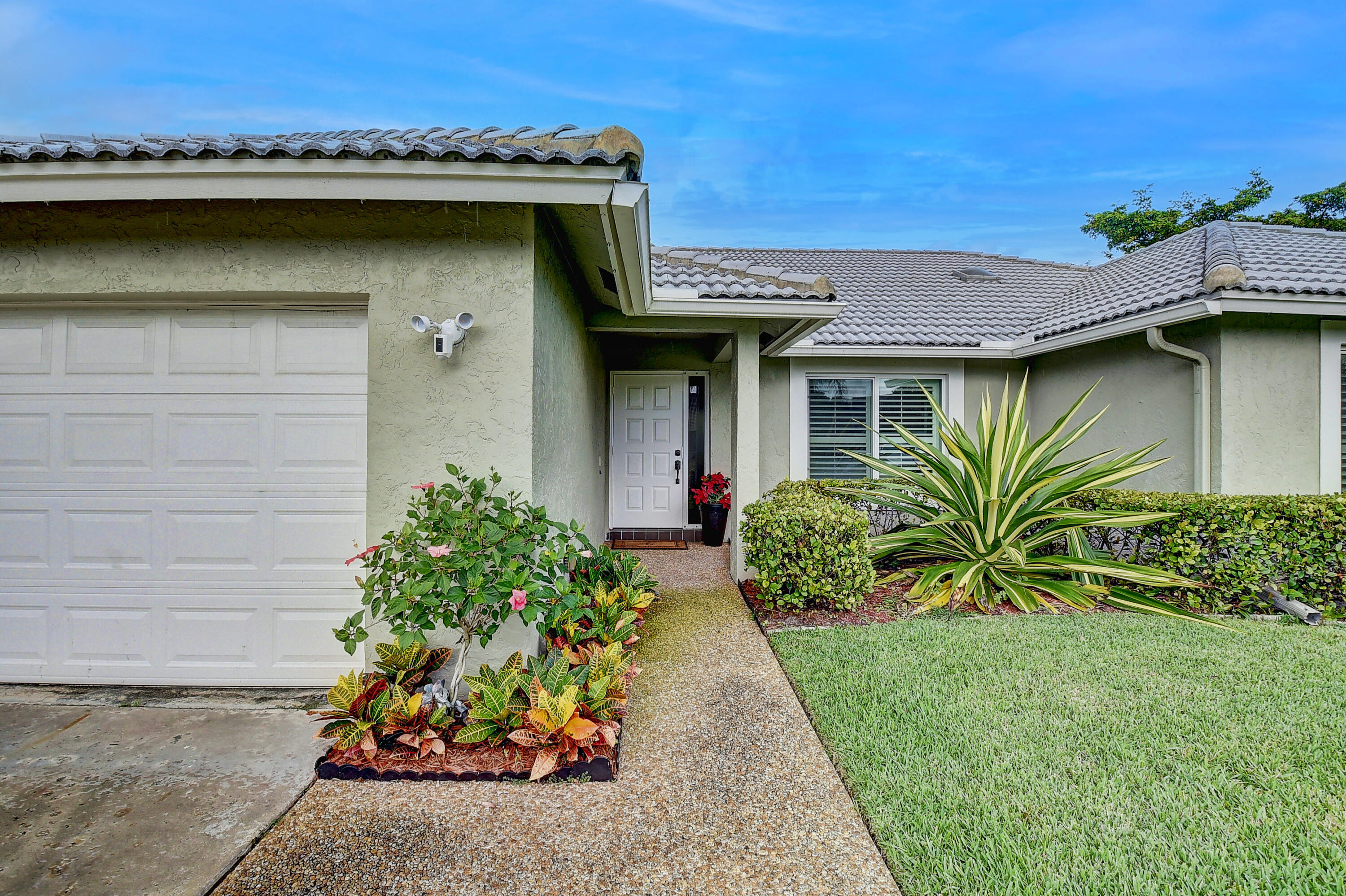5075 Marina Circle