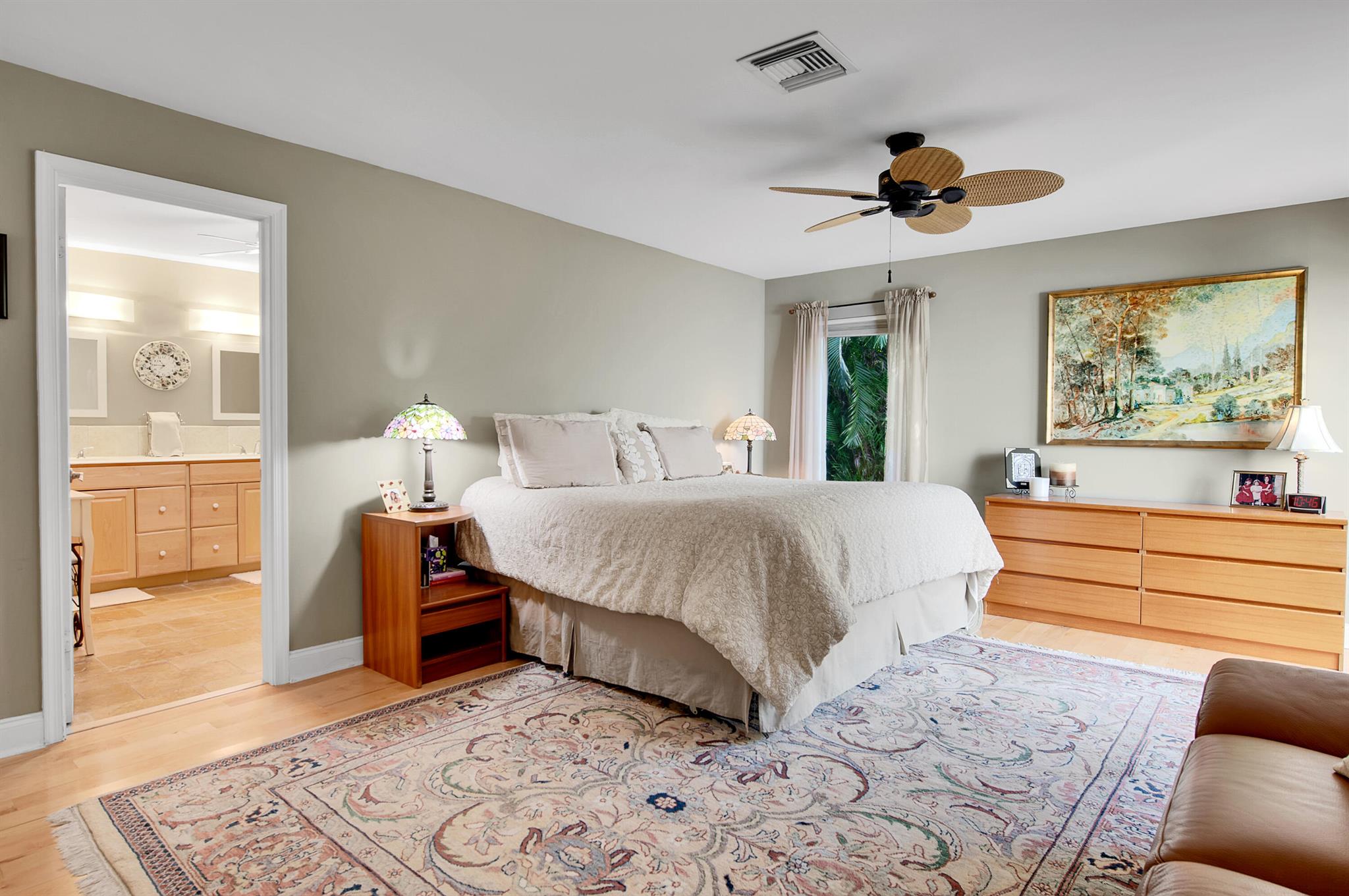 2932 Banyan Boulevard Circle NW