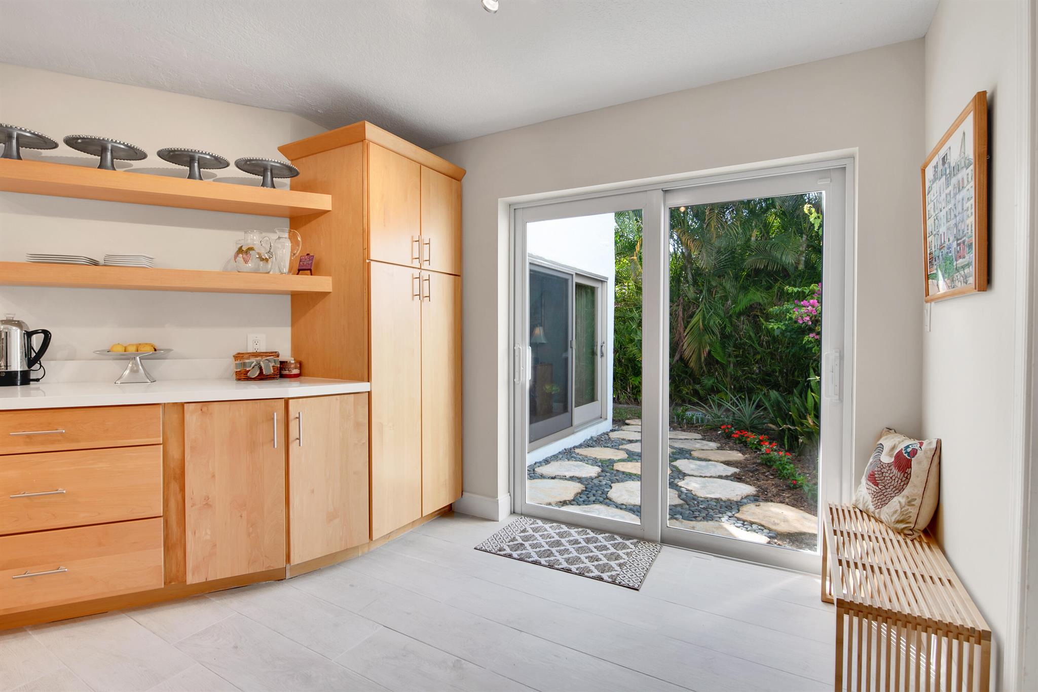 2932 Banyan Boulevard Circle NW