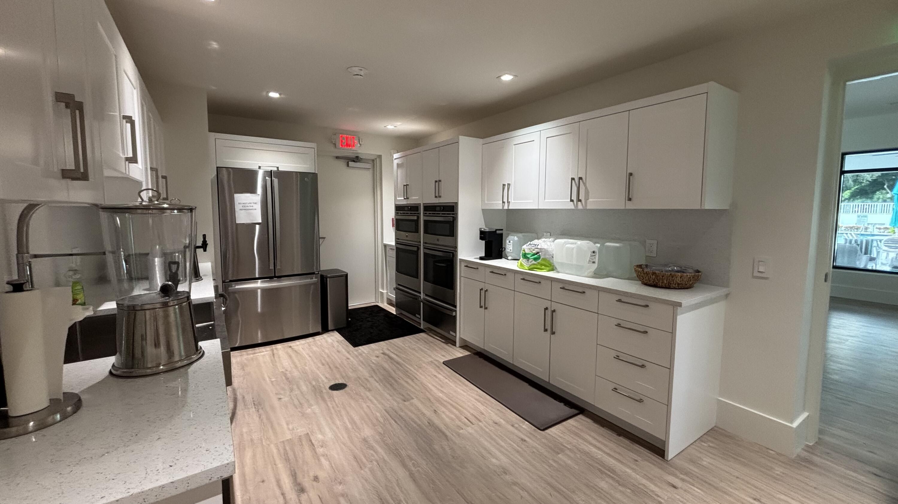 2932 Banyan Boulevard Circle NW