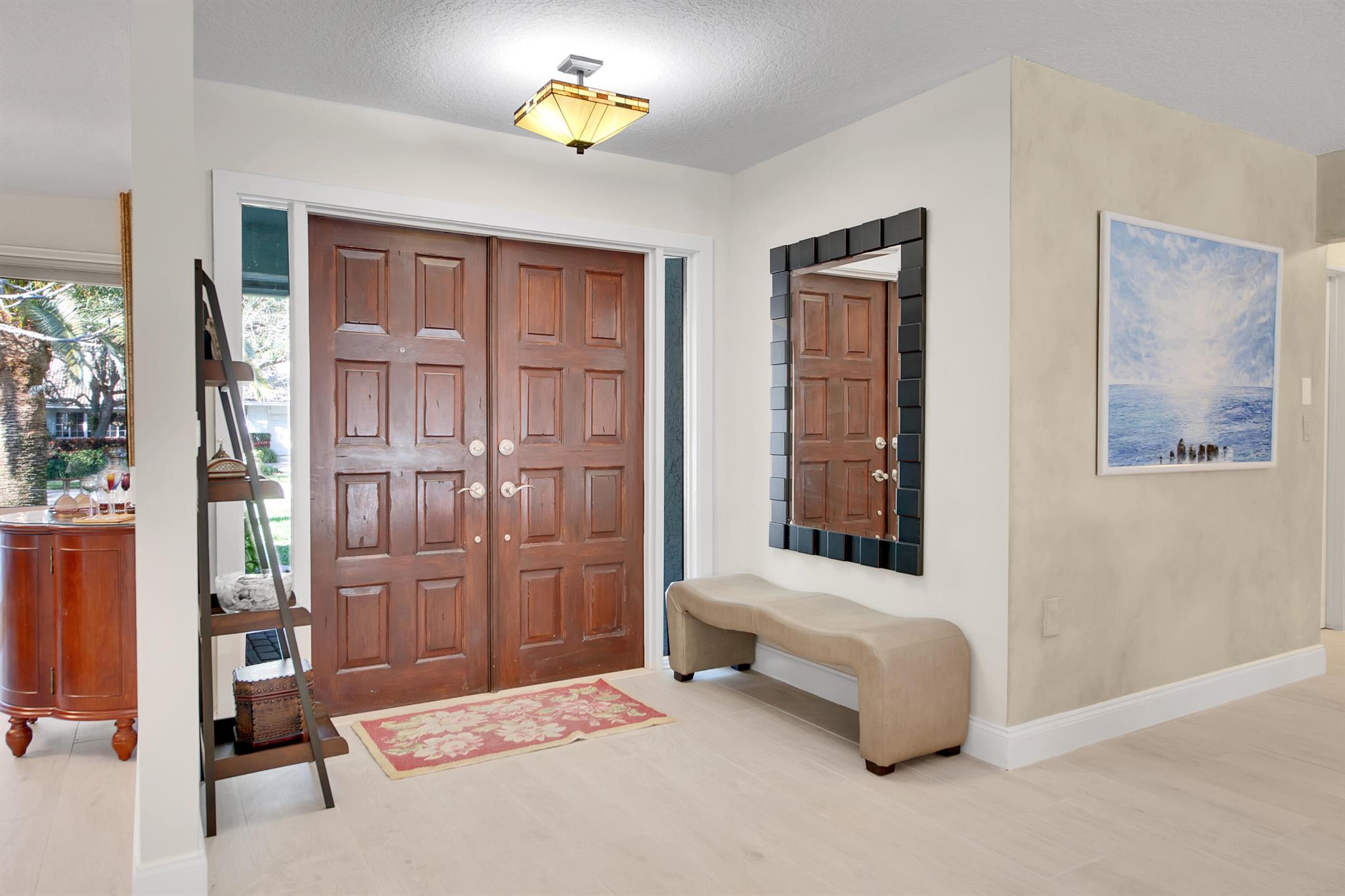 2932 Banyan Boulevard Circle NW