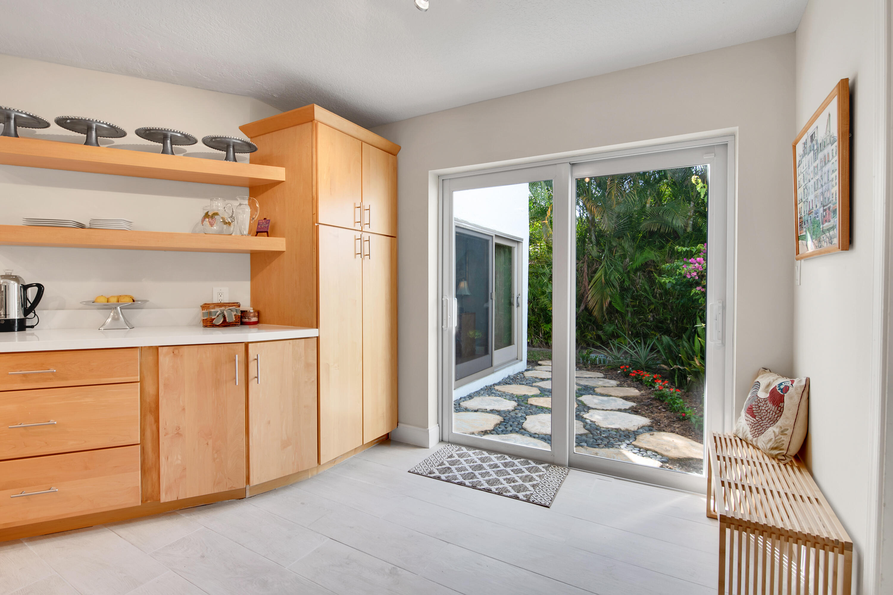 2932 Banyan Boulevard Circle NW