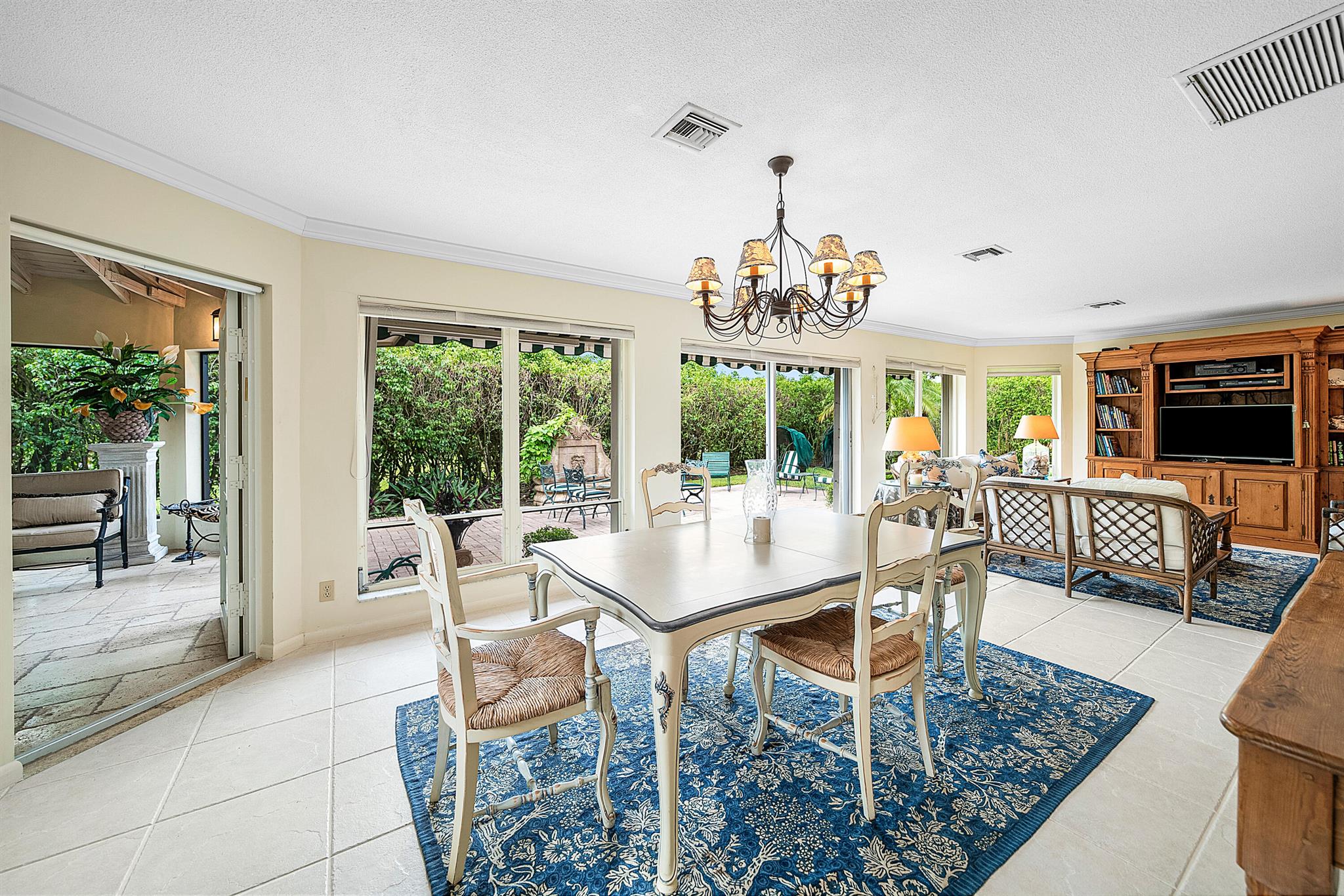 530 Forestview Drive