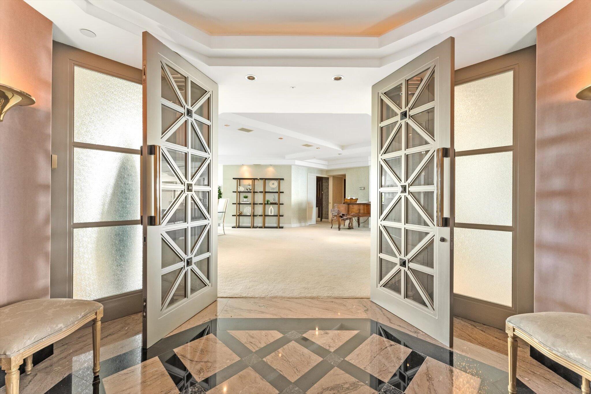 800 S Ocean Boulevard 303