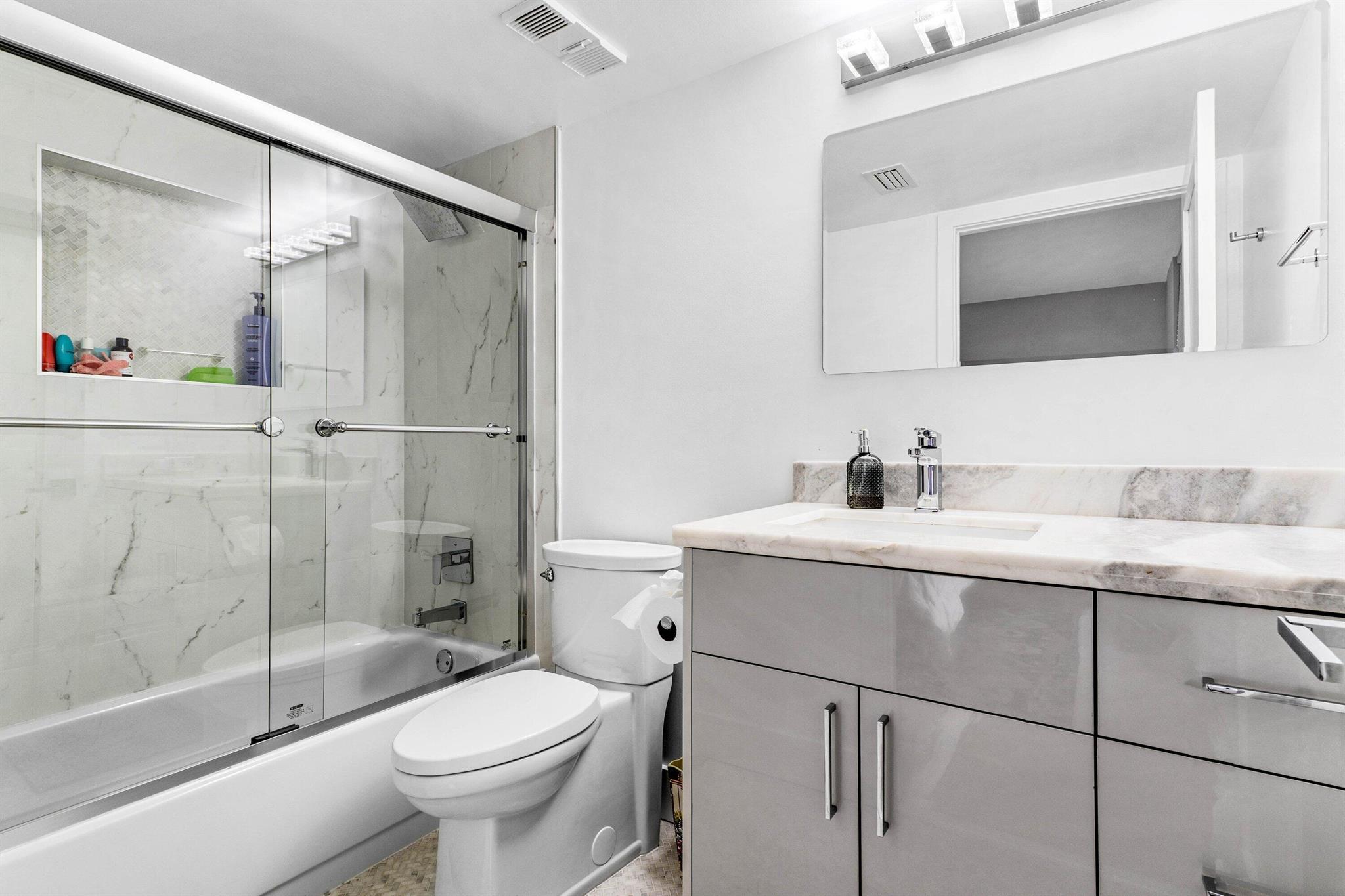 7572 Regency Lake Drive 301