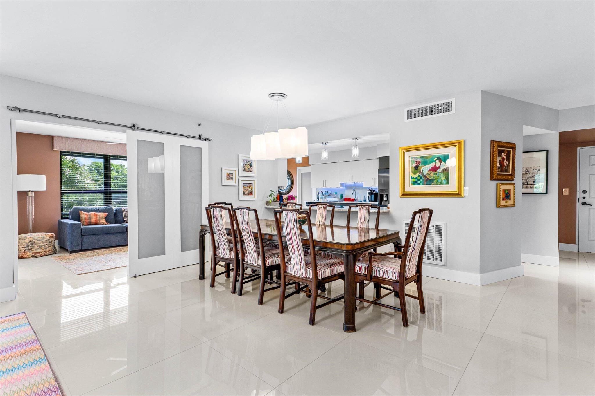 7572 Regency Lake Drive 301