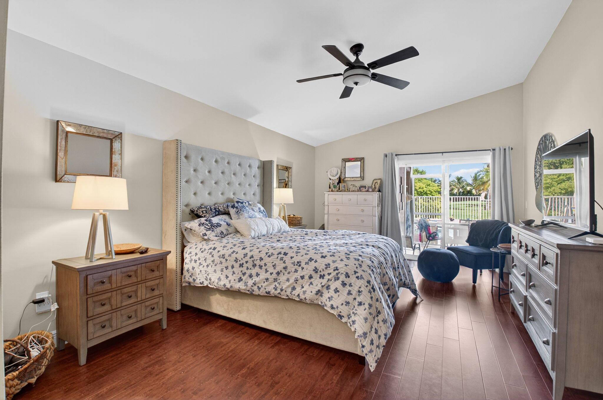 11270 Clover Leaf Circle