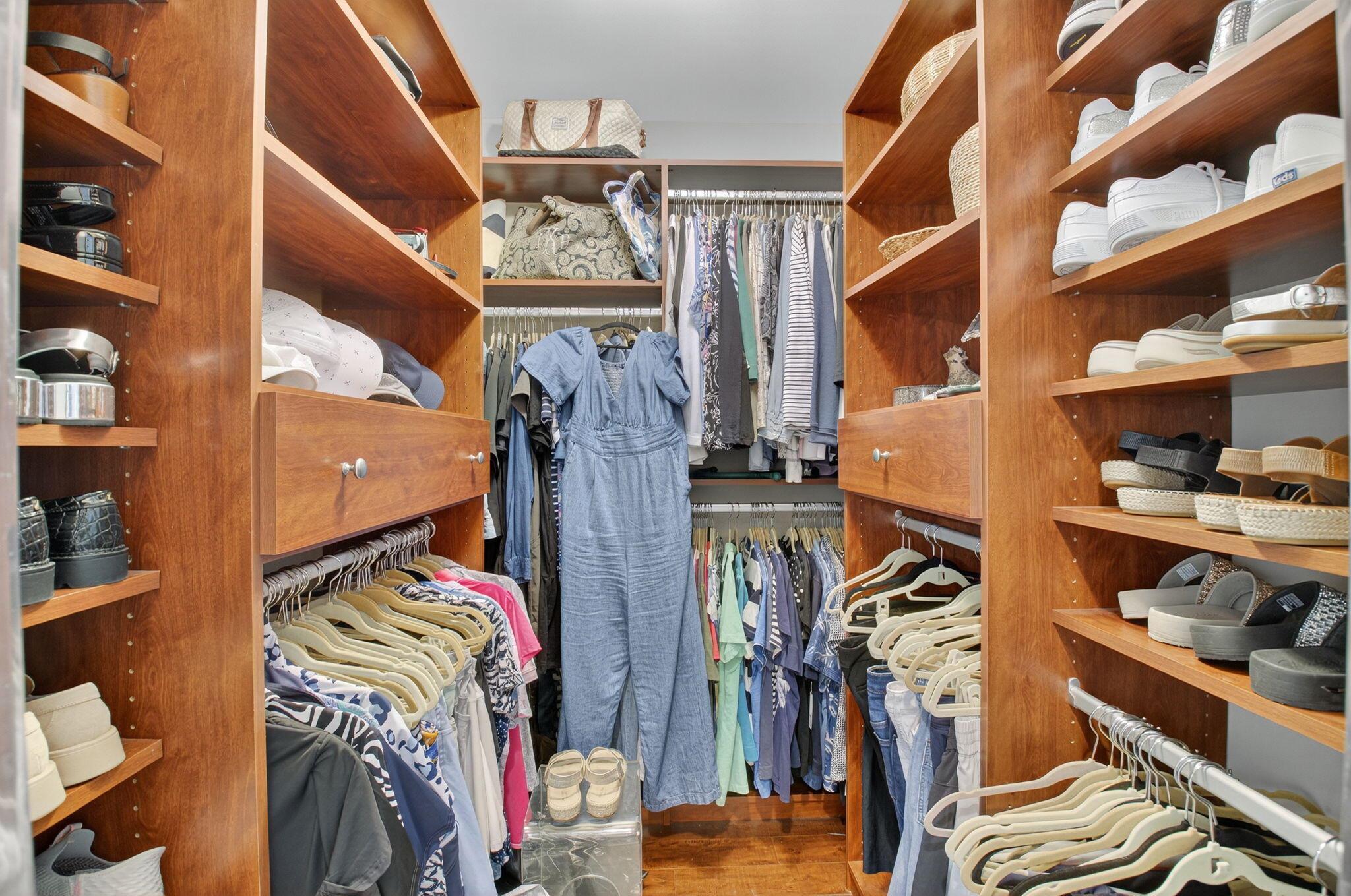 11270 Clover Leaf Circle