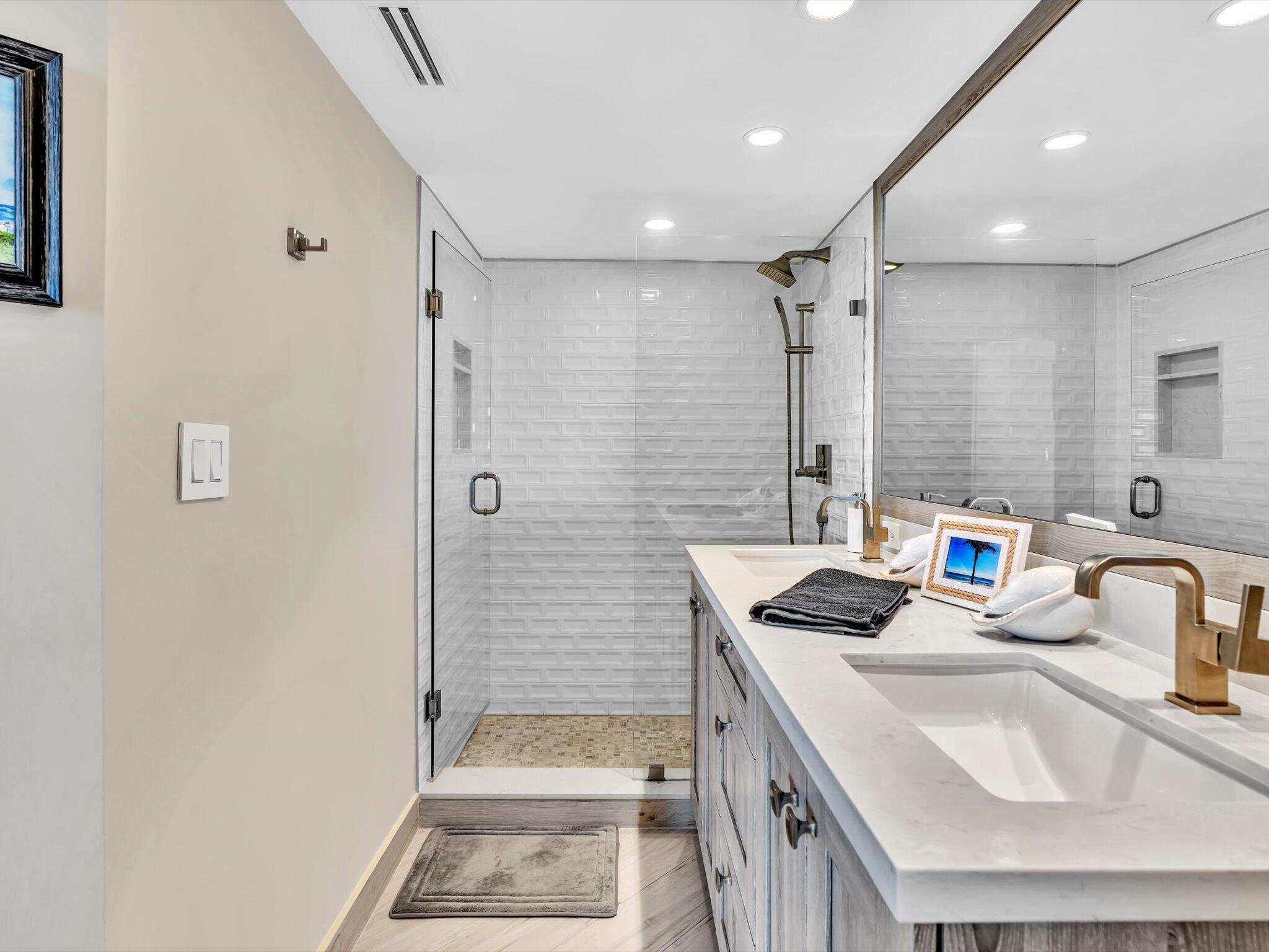 500 S Ocean Boulevard 909