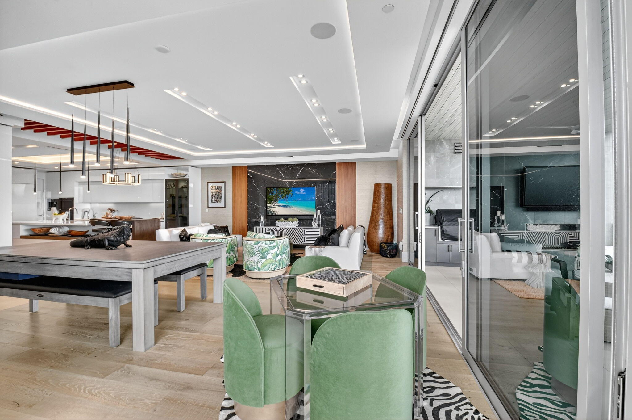 1901 S Ocean Boulevard 18