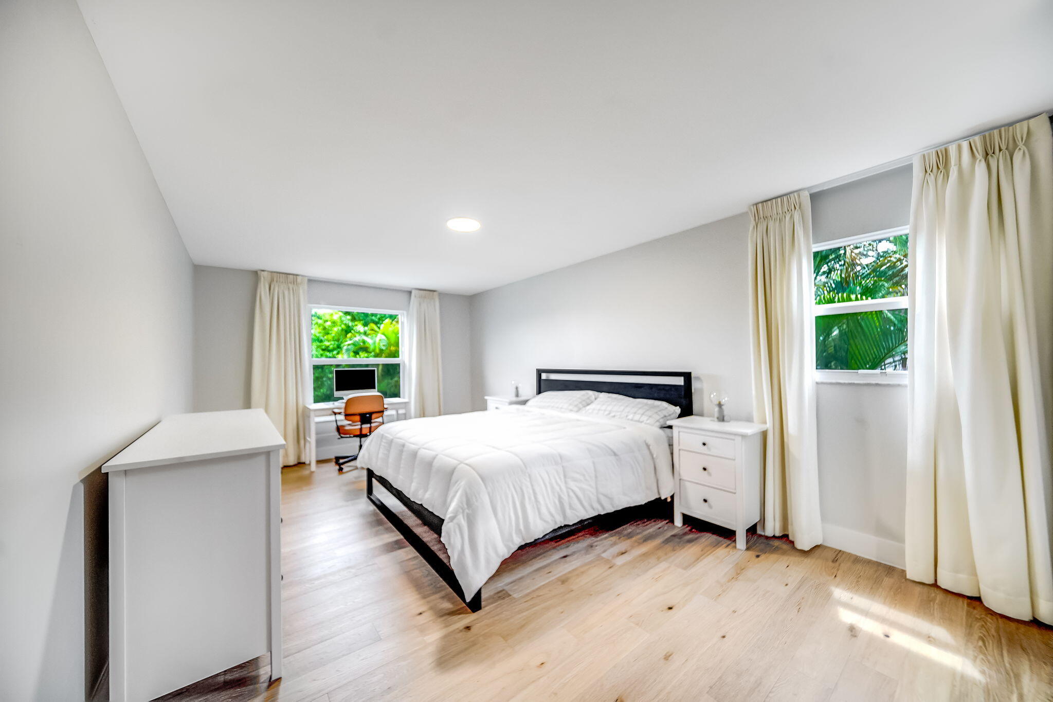 3402 Pine Haven Circle