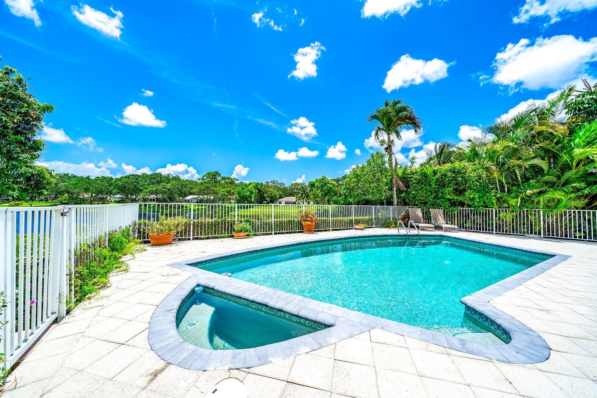 3402 Pine Haven Circle