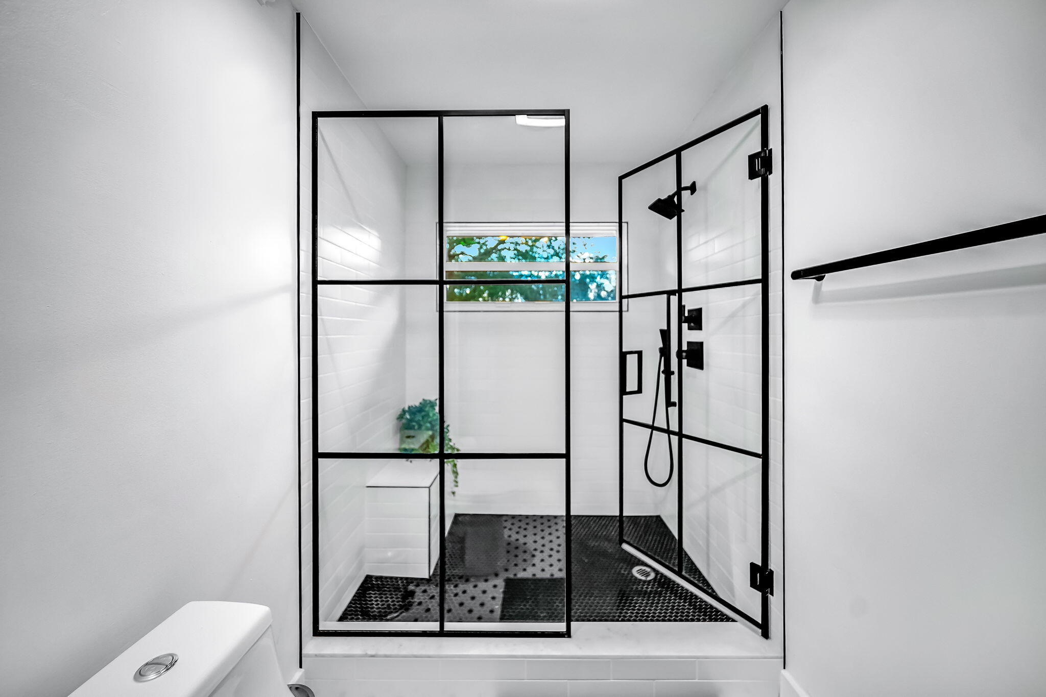 3402 Pine Haven Circle