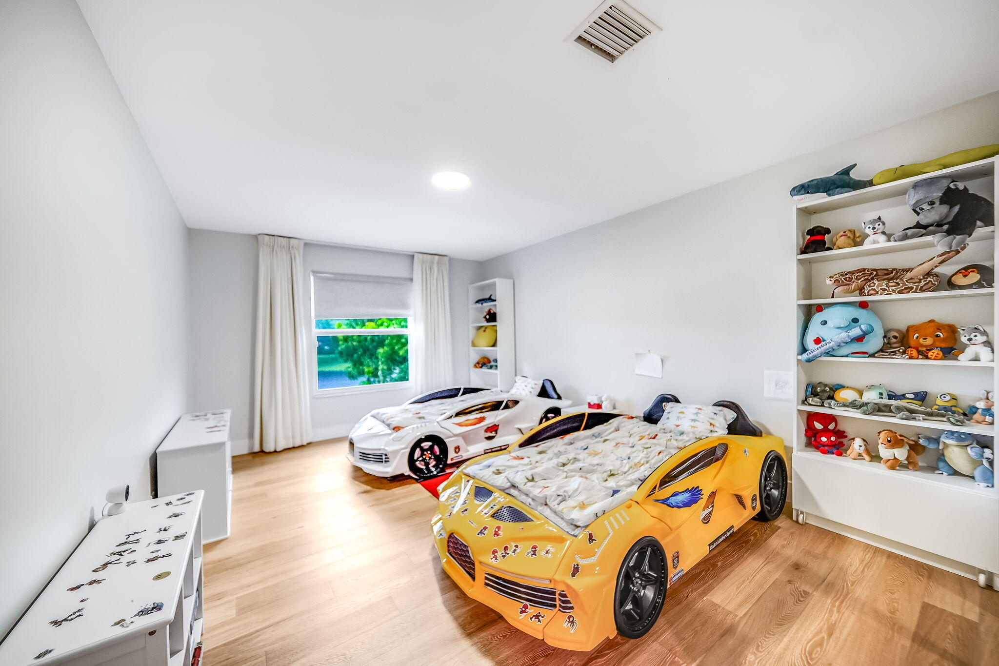 3402 Pine Haven Circle