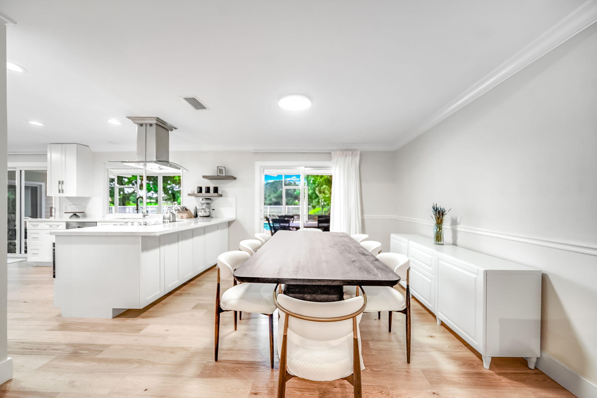 3402 Pine Haven Circle