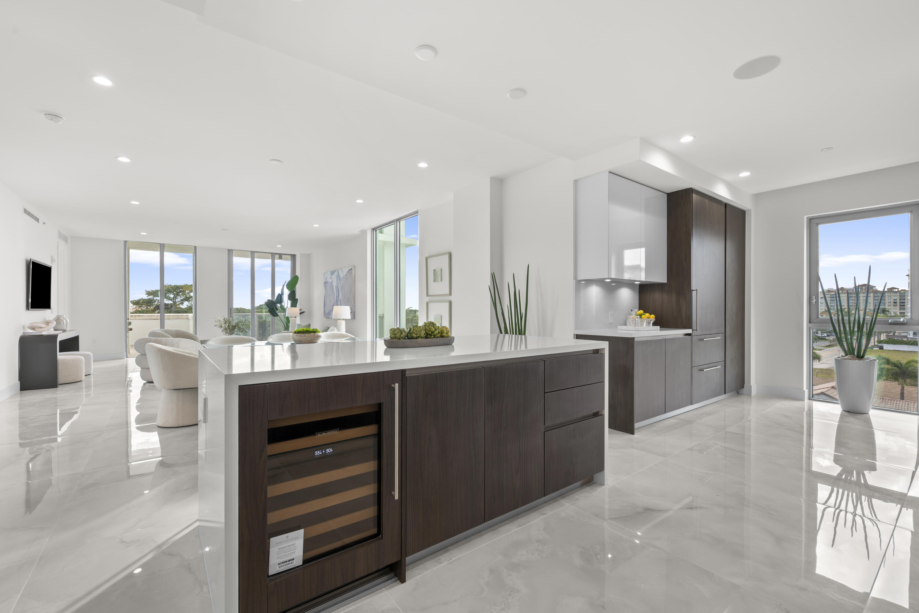475 E Royal Palm Road 506
