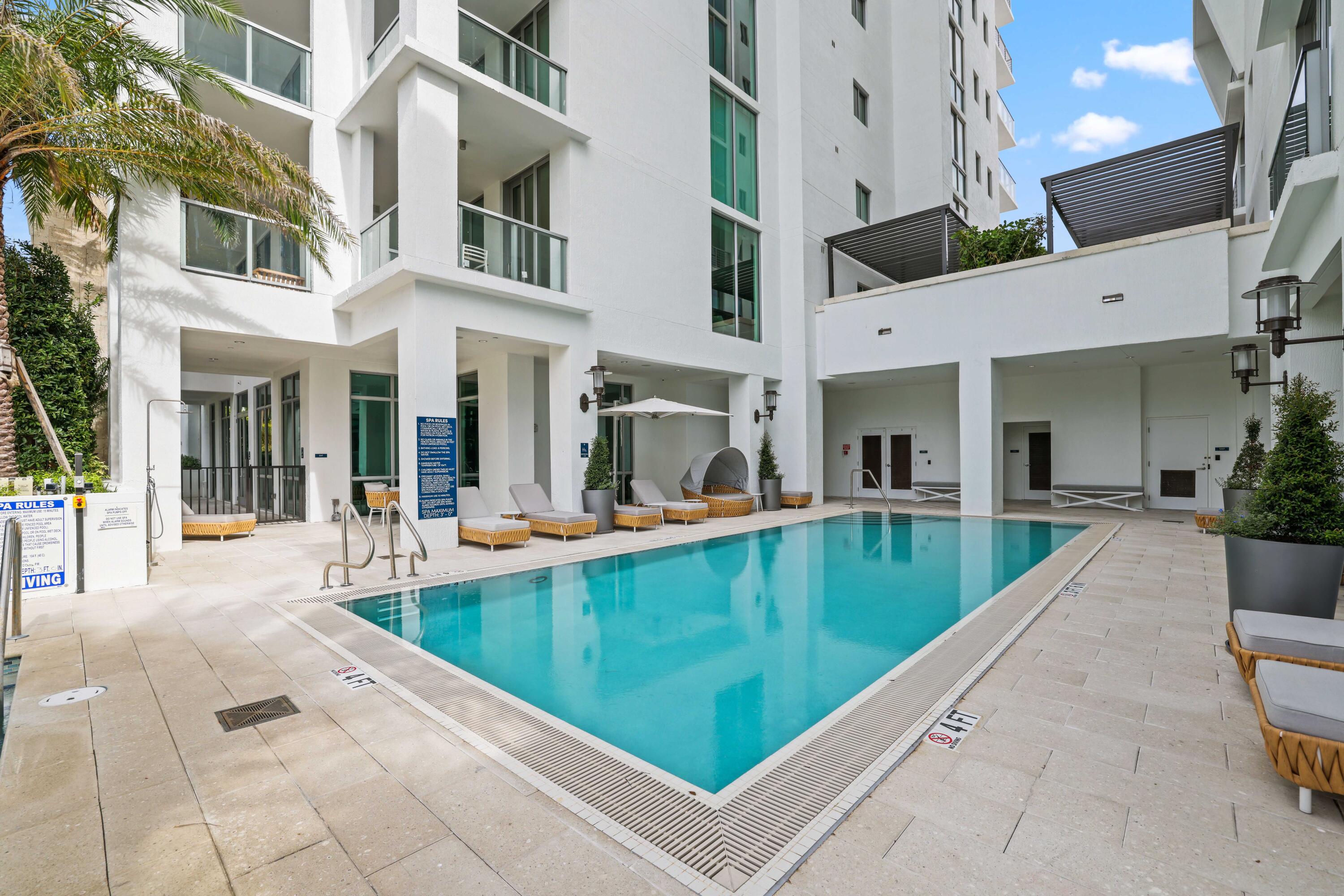 475 E Royal Palm Road 506