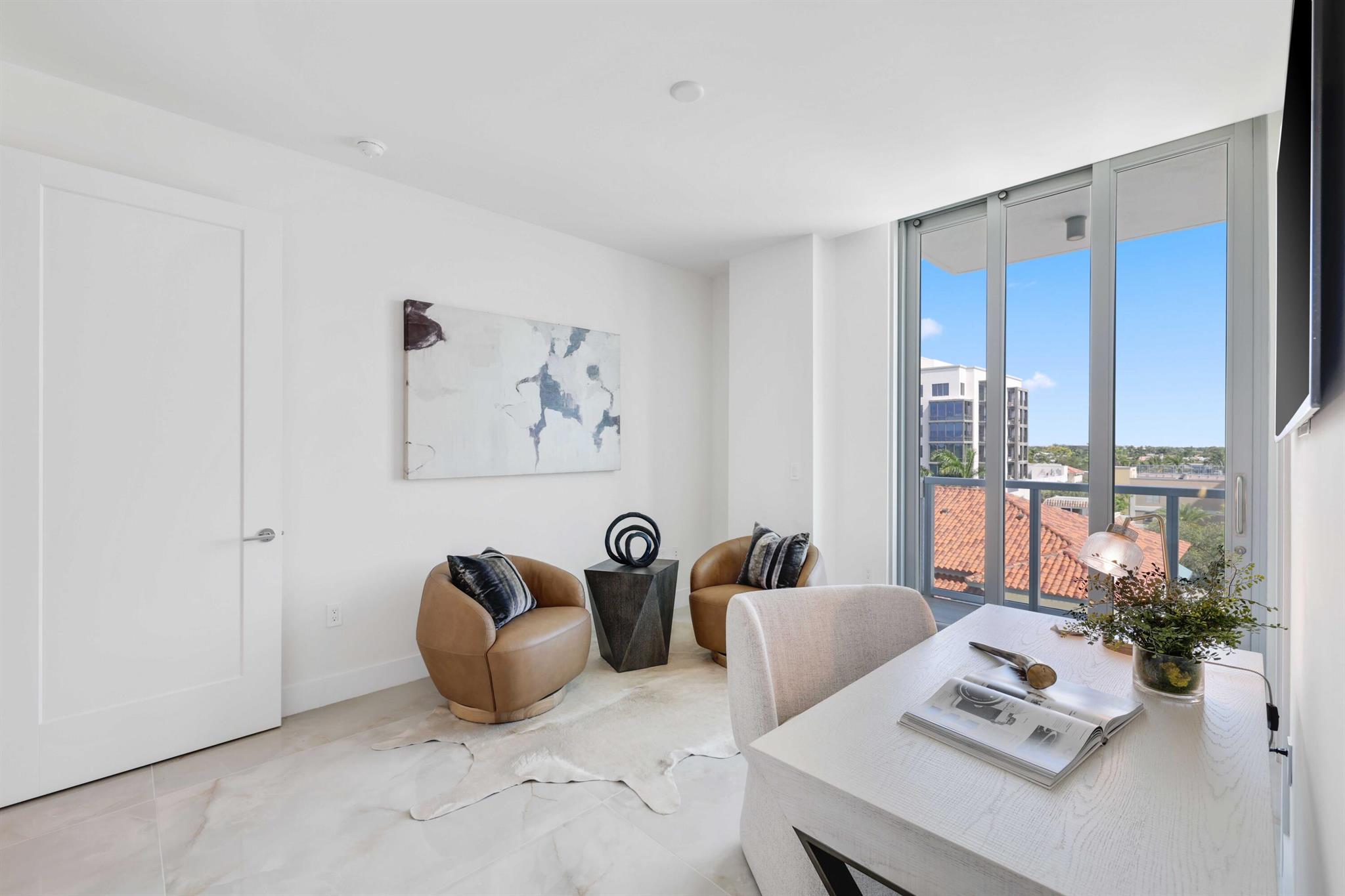 475 E Royal Palm Road 506