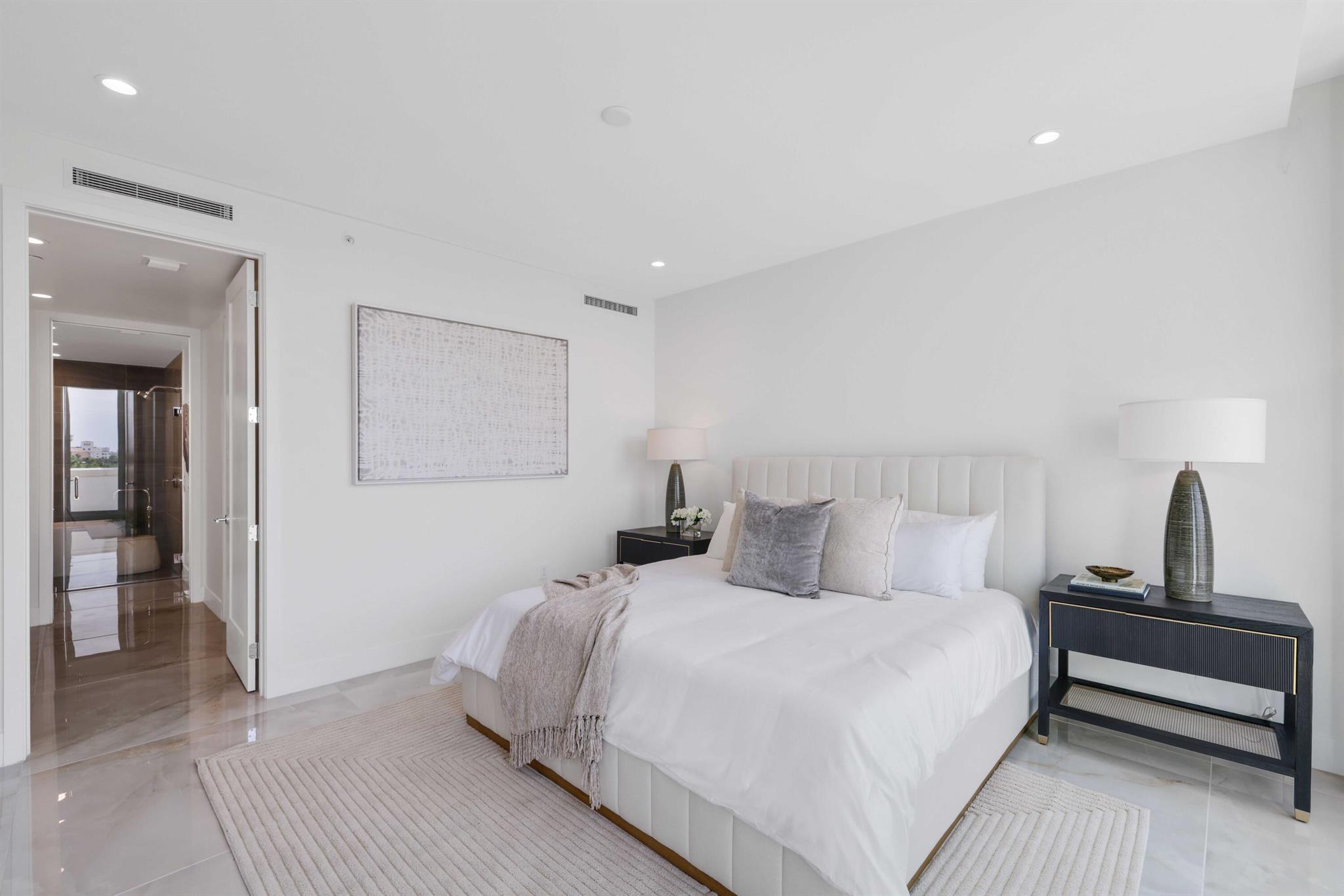 475 E Royal Palm Road 506