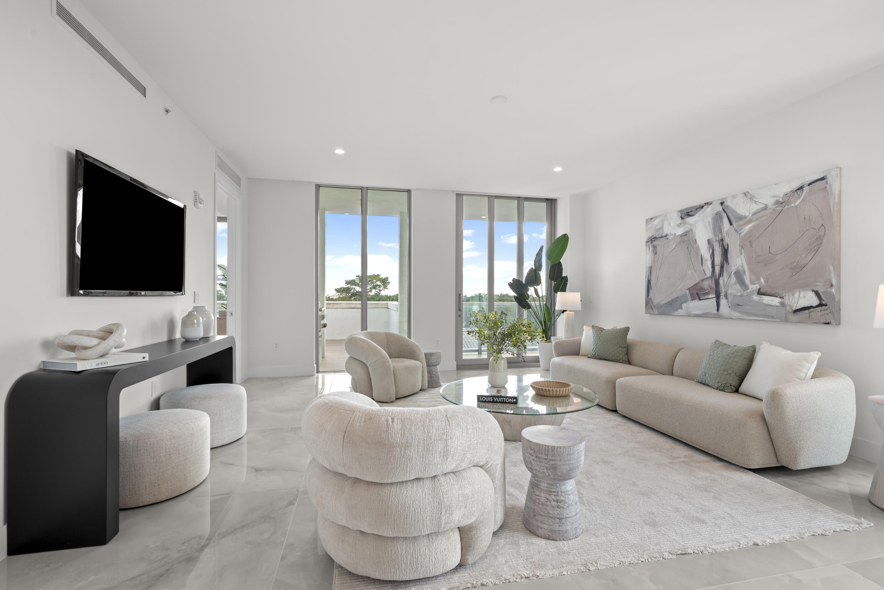 475 E Royal Palm Road 506