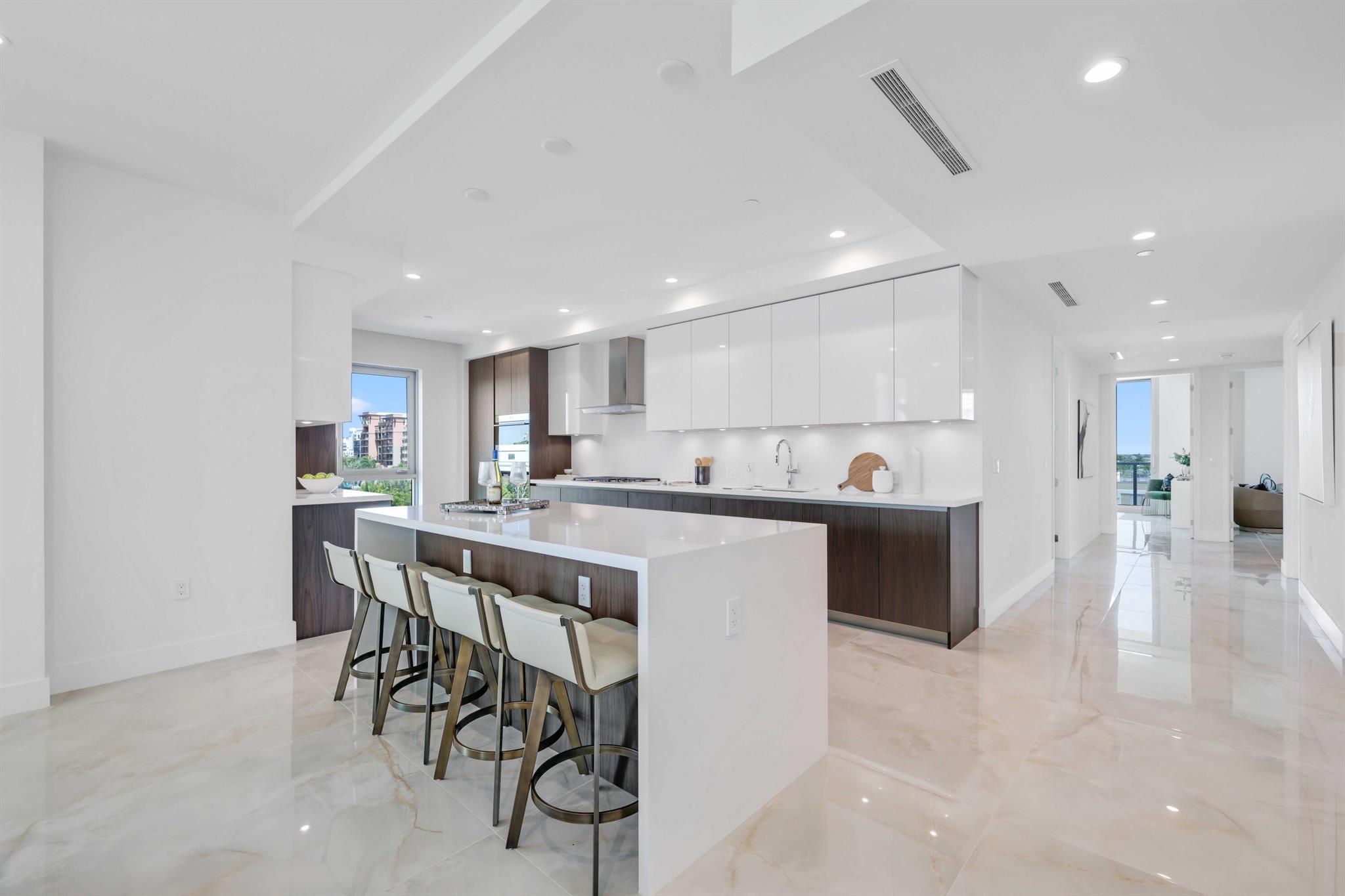 475 E Royal Palm Road 506