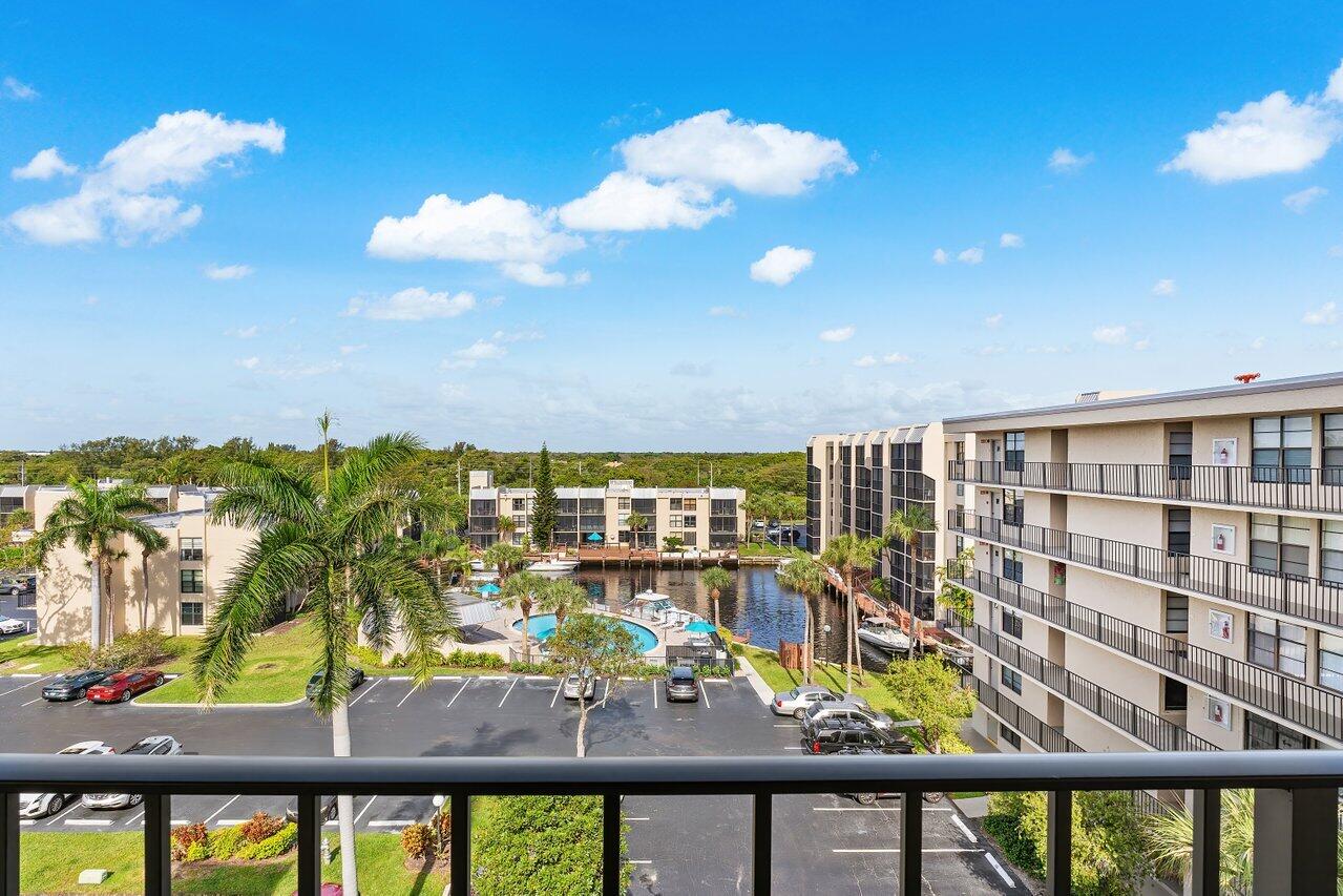 13 Royal Palm Way 602